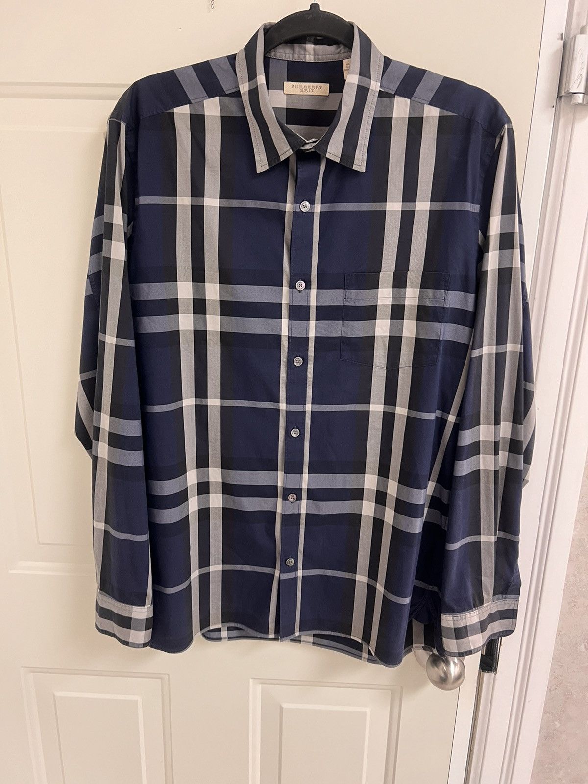 Burberry Long Sleeve Burberry Shirt Size US L / EU 52-54 / 3 - 14 Thumbnail