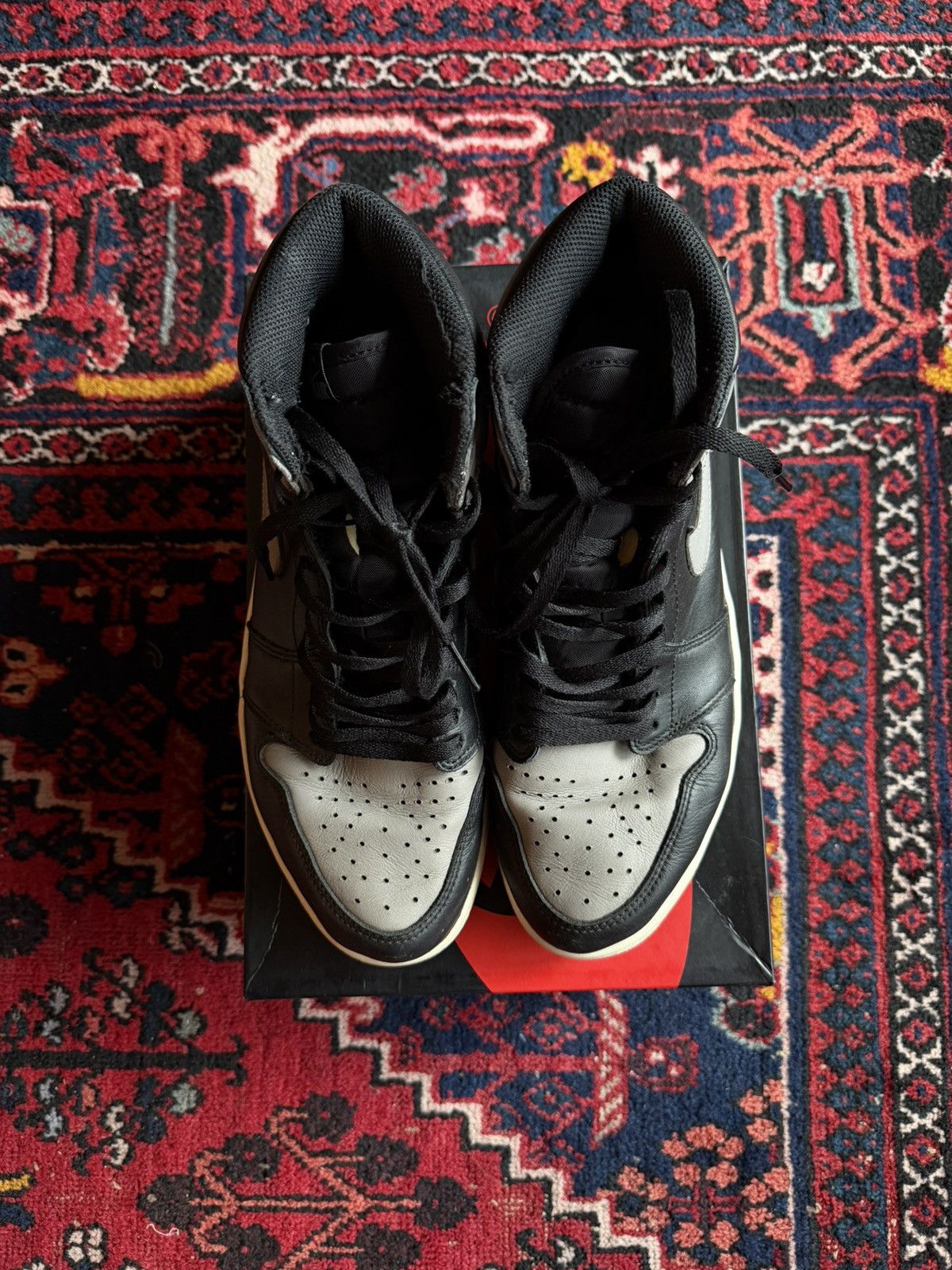 Jordan Brand Shadow Air Jordan 1 Retro High OG 2018 Size US 11 / EU 44 - 1 Thumbnail