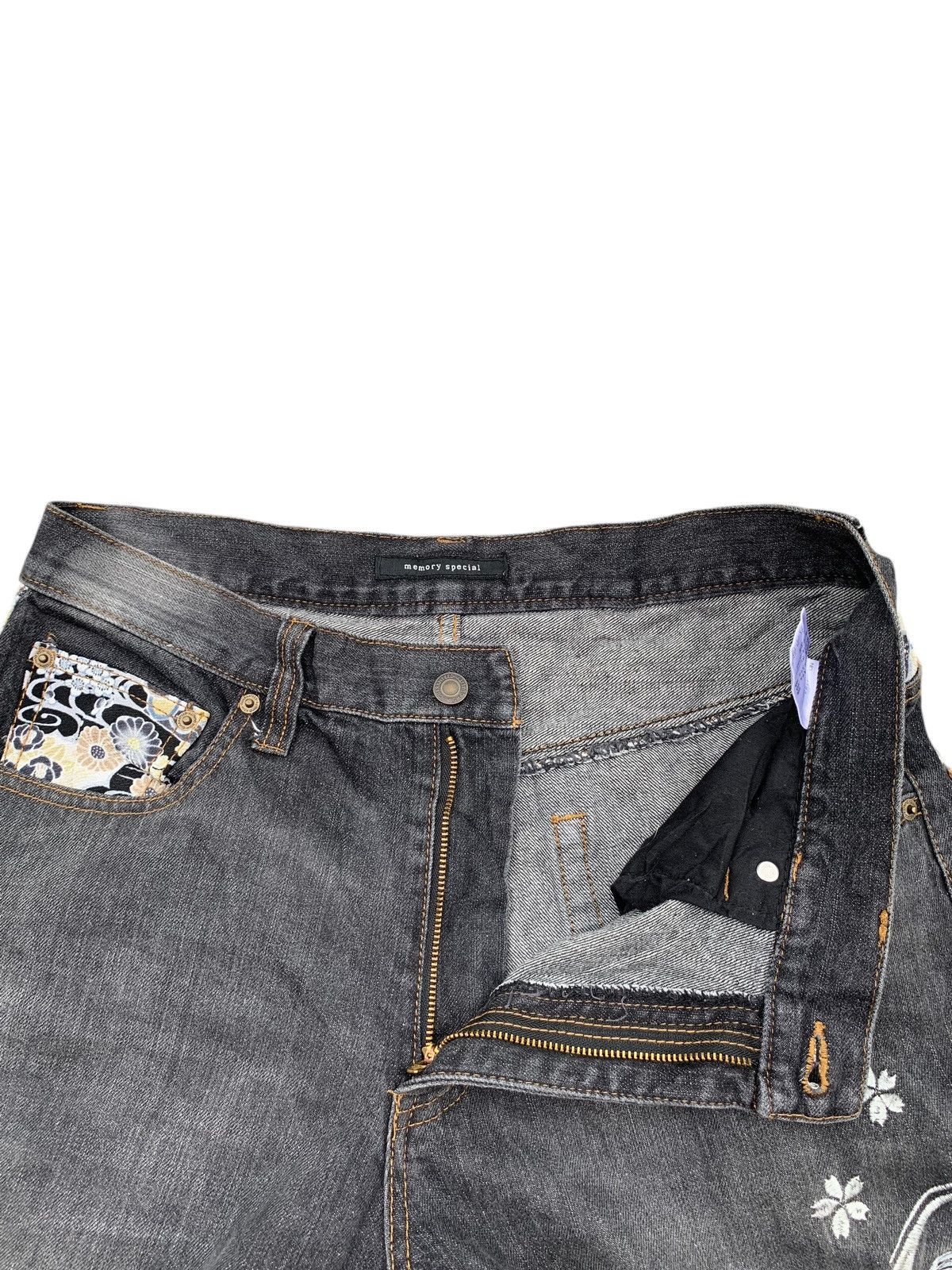 Karakuri Tamashii JAPANESE DOMINATE FISH KOI EMBROIDERED LIKE KARAKURI DENIM Size US 33 - 19 Thumbnail
