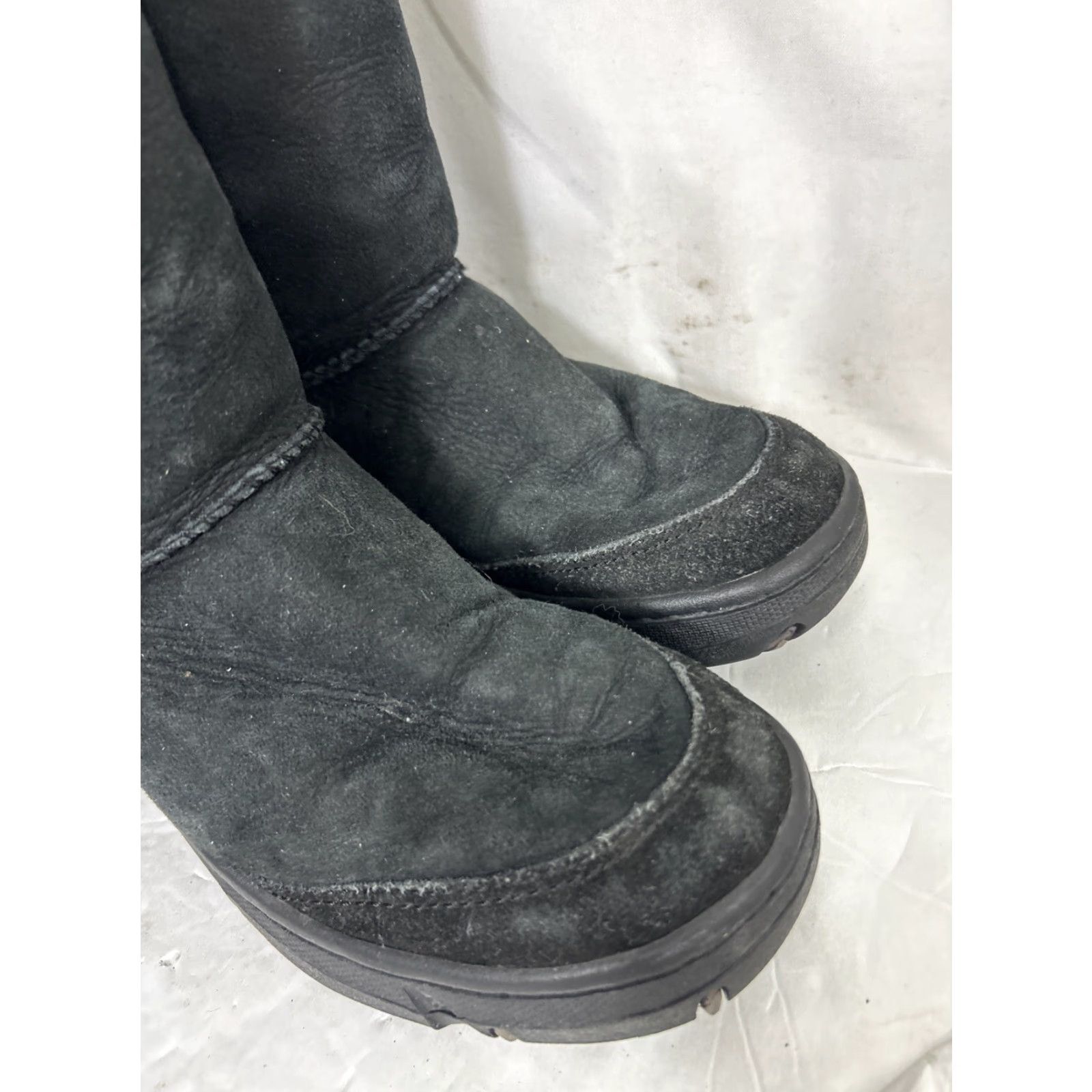 Ugg UGG Australia Black Leather Sheepskin Cuff Boots F8008H Women's Size 7 Size US 7 / IT 37 - 2 Thumbnail