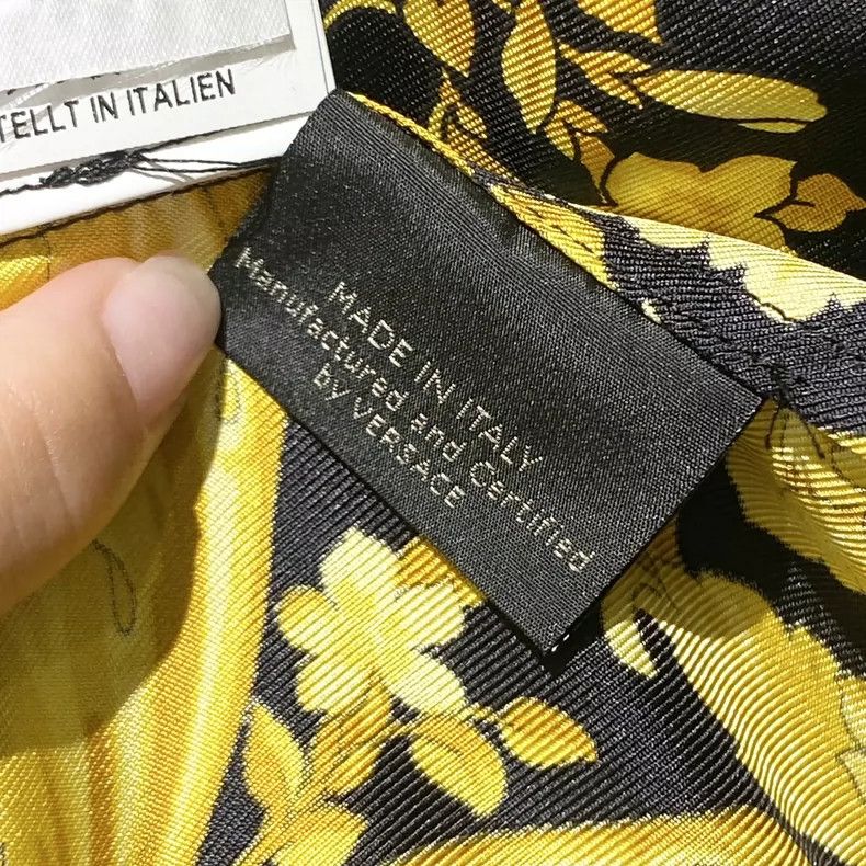 Versace Versace Baroque style full of printed silk shirts Size US S / EU 44-46 / 1 - 8 Thumbnail