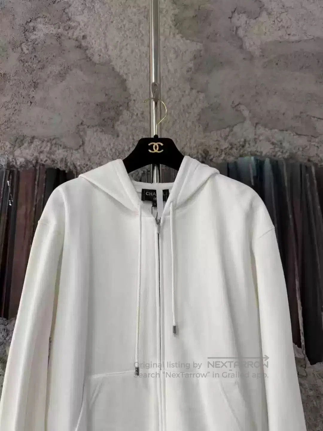 Chanel Chanel White Zip-Up Jacket. Size US L / EU 52-54 / 3 - 3 Thumbnail