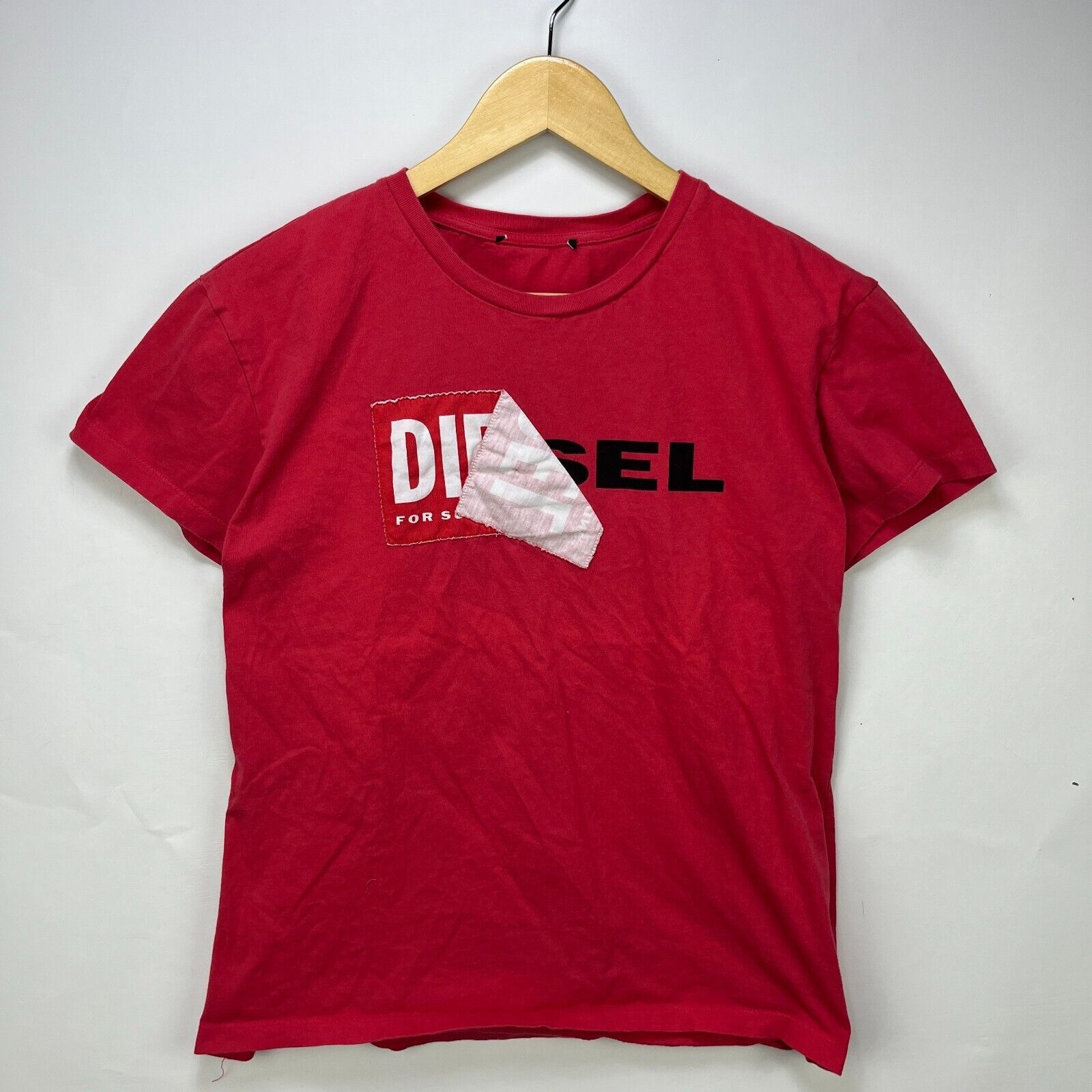 Diesel × Vintage Vintage Diesel Y2K Peeling T Shirt Womens XL Red Size XL / US 12-14 / IT 48-50 - 1 Thumbnail