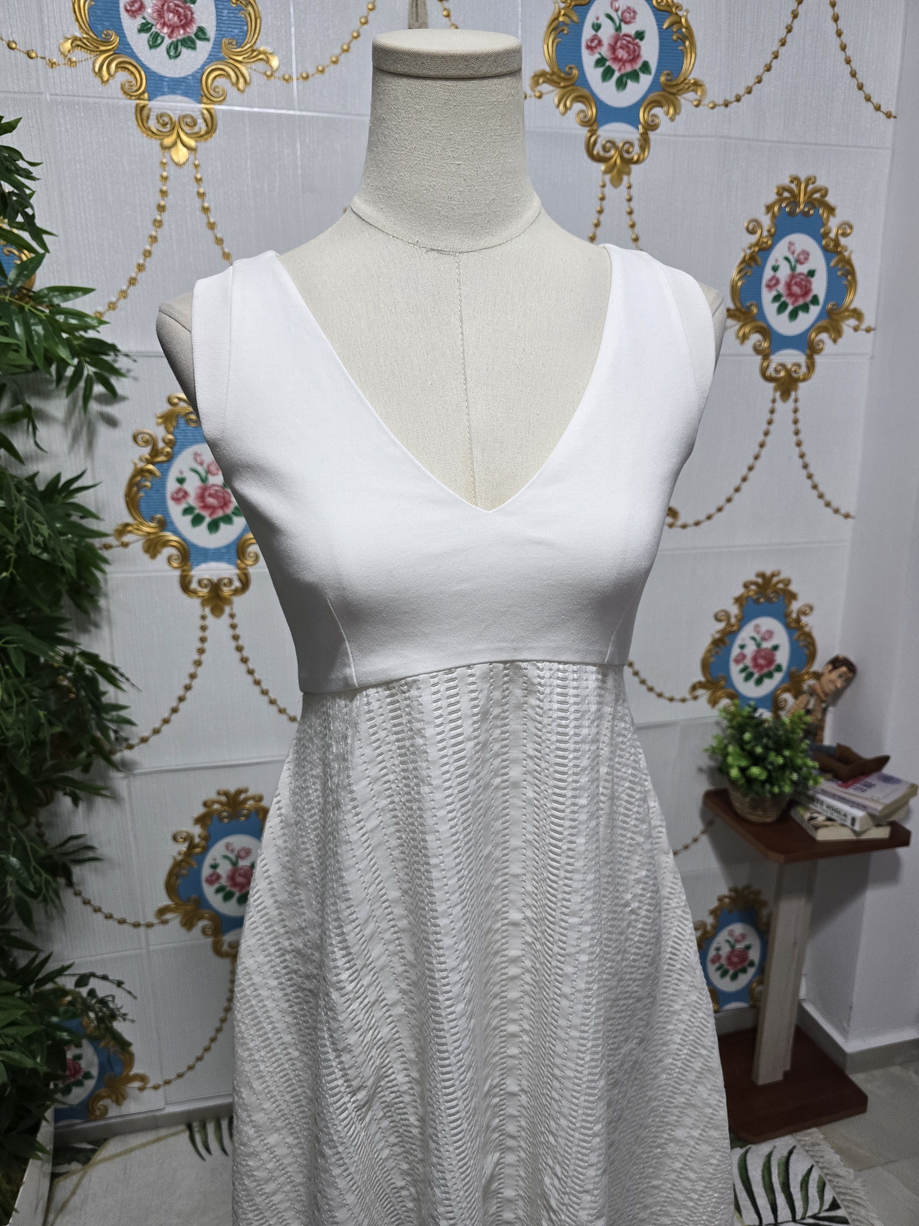 Emilio Pucci EMILIO PUCCI dress size Small LUXURY EXCELLENT CONDITION Size S / US 4 / IT 40 - 3 Thumbnail