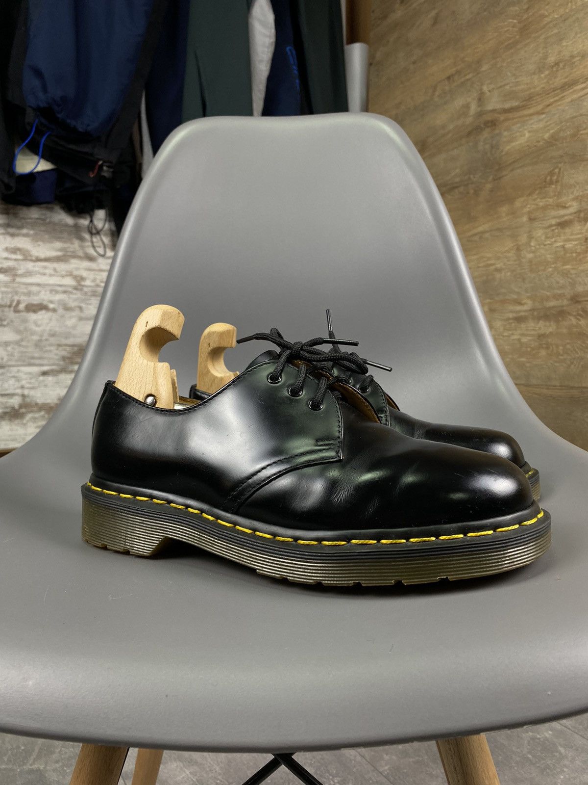 Dr. Martens Womens Vintage DR. Martens Low Top Sneakers Shoes Size US 5 / IT 35 - 1 Thumbnail