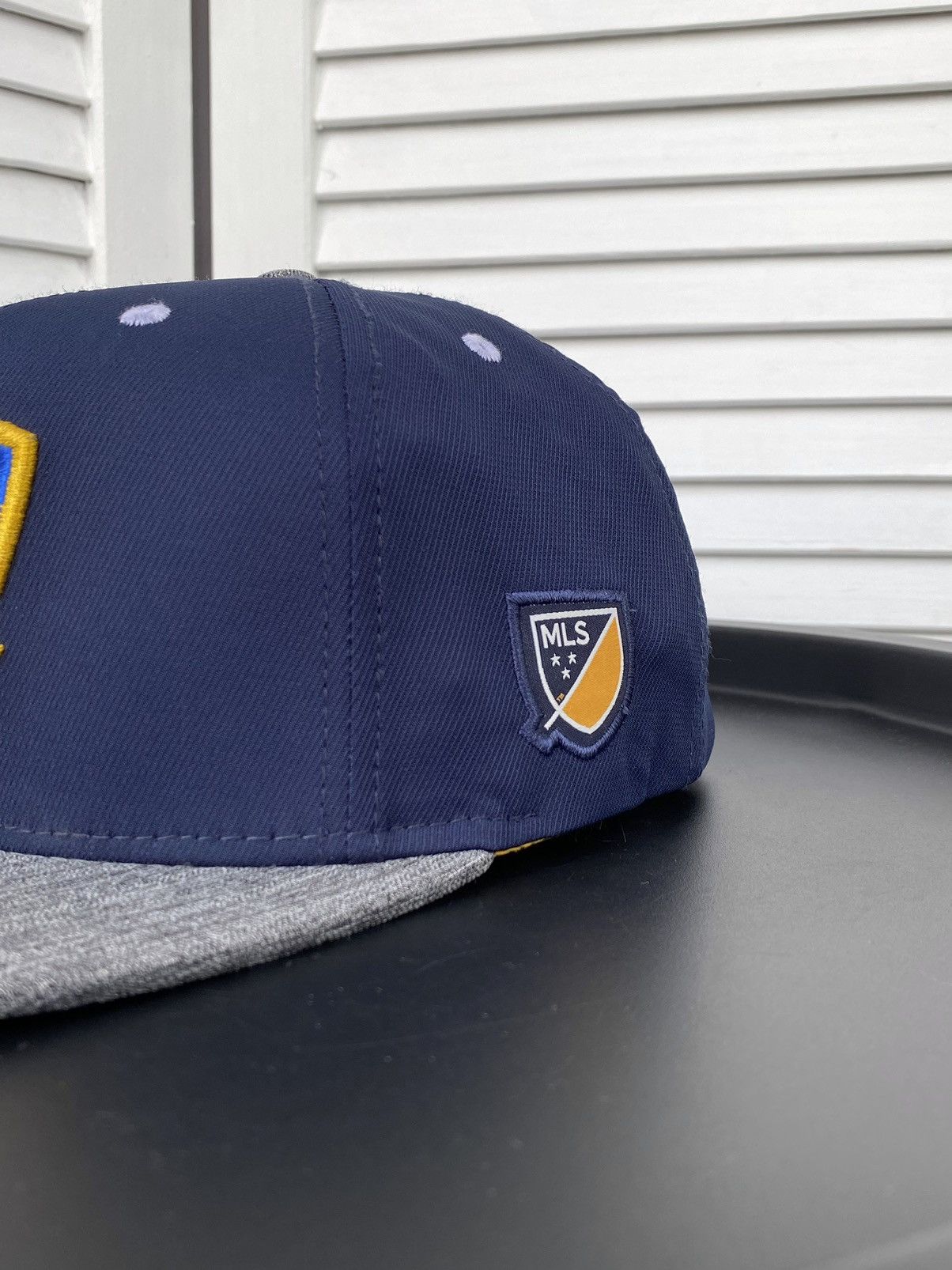 Adidas Adidas LA Galaxy MLS Fan Soccer Snapback Draft Hat Cap Size ONE SIZE - 4 Thumbnail