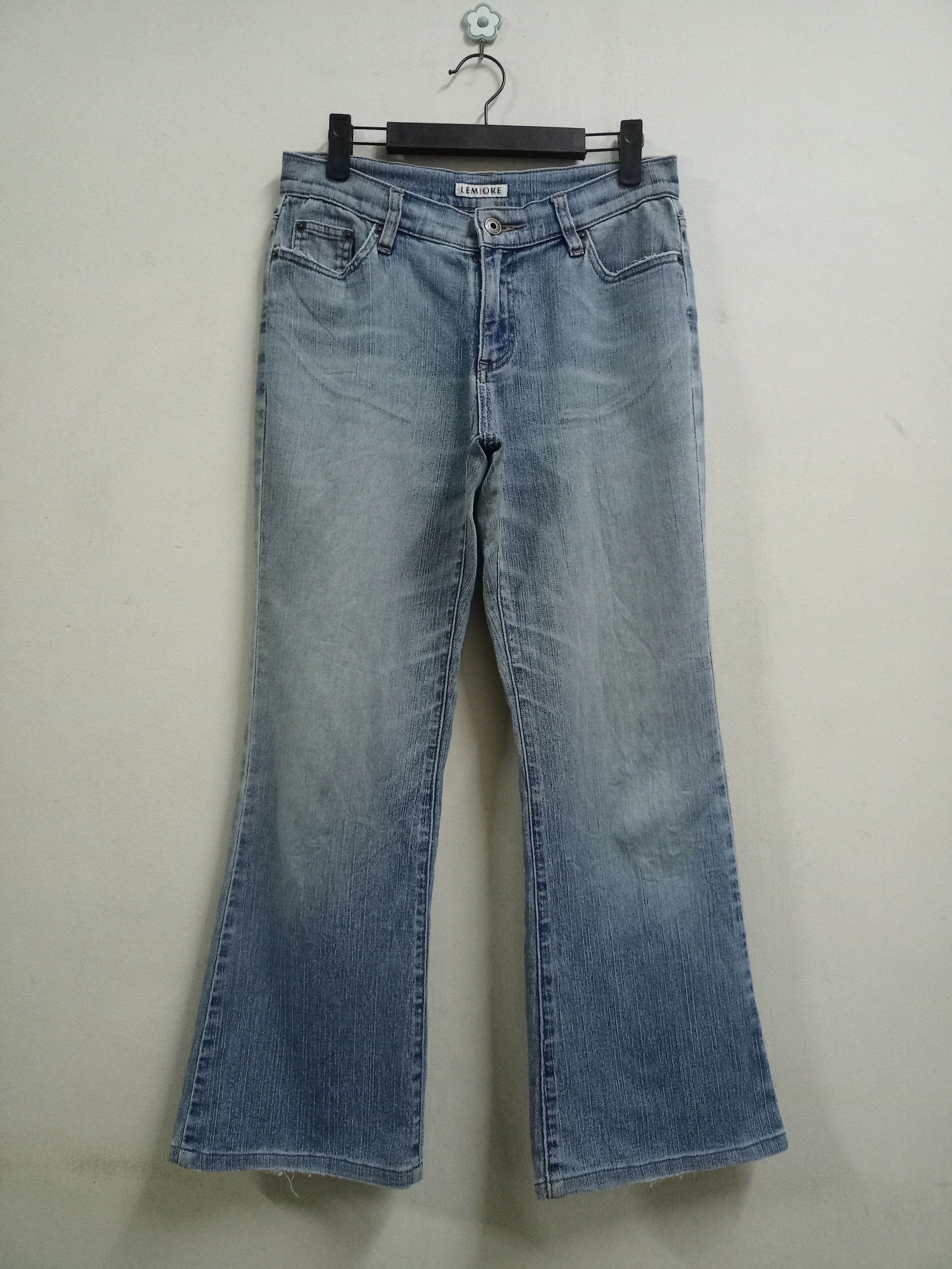 Japanese Brand Vintage Japanese Brand Blue Wash Flare Jeans 29x27 Size US 29 - 1 Thumbnail