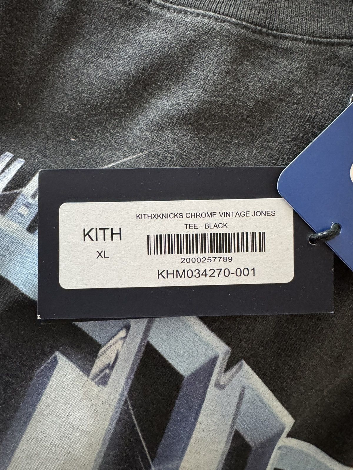 Kith × NBA Kith for the New York Knicks Chrome Vintage Jones Tee Size US XL / EU 56 / 4 - 3 Thumbnail