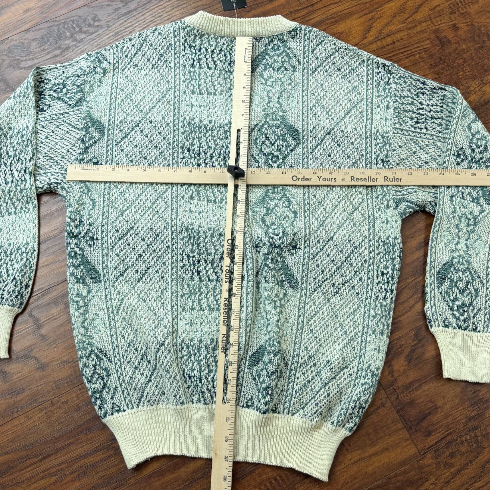 Vintage Bruno Ferrari Sweater Men L Green Knit V-Neck Pullover Long Sleeve Made in Italy Size US L / EU 52-54 / 3 - 6 Thumbnail