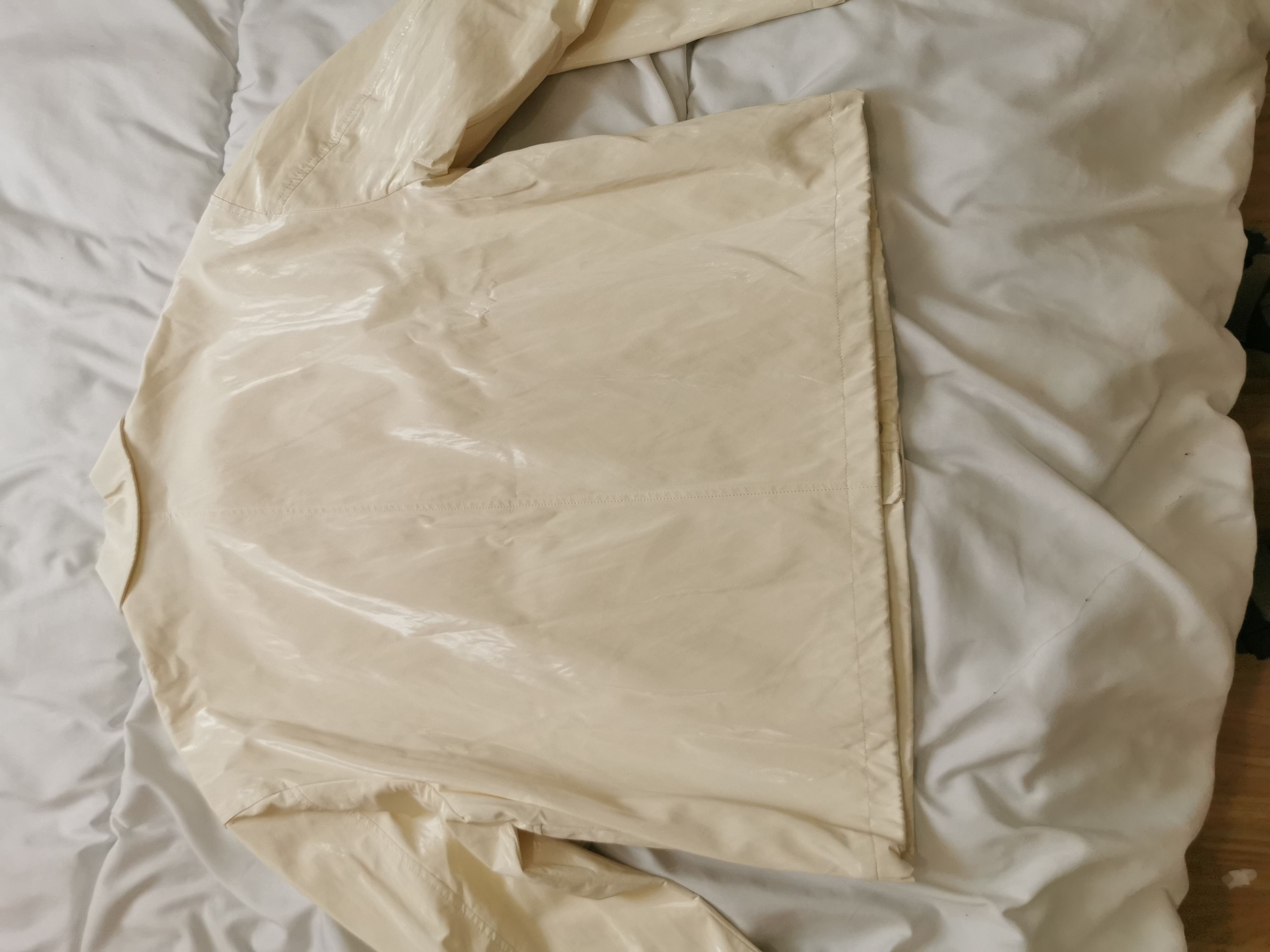 Zara Zara relaxed fit jacket, shinny finish size M Brand new Size US M / EU 48-50 / 2 - 10 Thumbnail