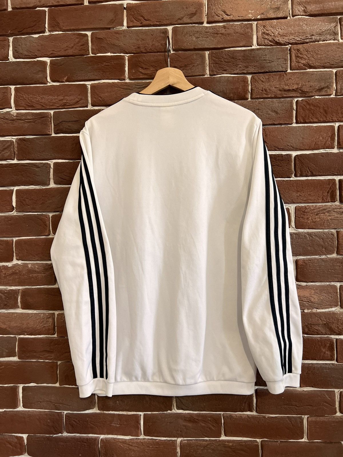 Other Adidas Real Madrid Football Crewneck M White Hype Soccer Size US M / EU 48-50 / 2 - 2 Thumbnail