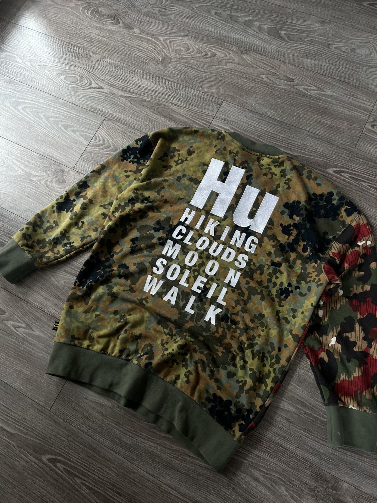Adidas × Designer × Pharrell ‼️Archival Adidas x Pharrell Williams Hu Knit Camo Sweatshirt Size US M / EU 48-50 / 2 - 10 Thumbnail