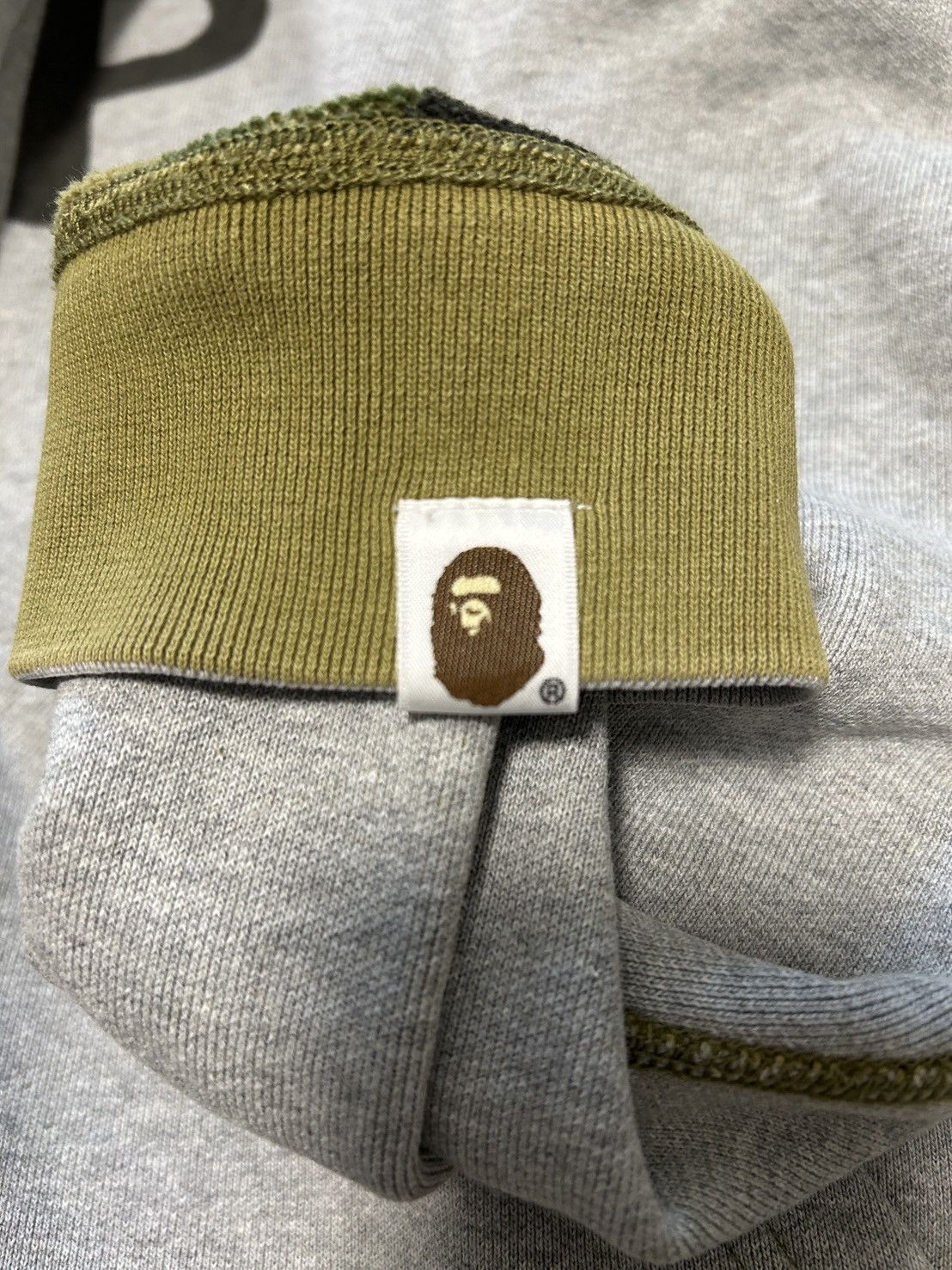 Bape Bape Reversible Green Camo Spell Out Hoodie Size US M / EU 48-50 / 2 - 7 Thumbnail