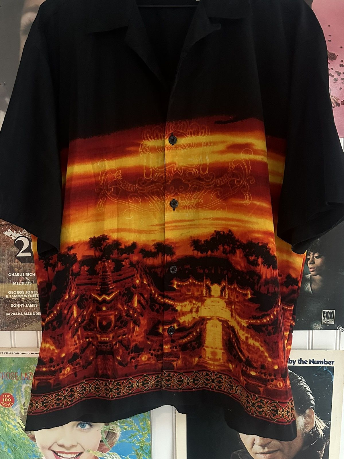 Vintage 00s No Boundaries black & orange Hawaiian shirt Size US L / EU 52-54 / 3 - 2 Thumbnail