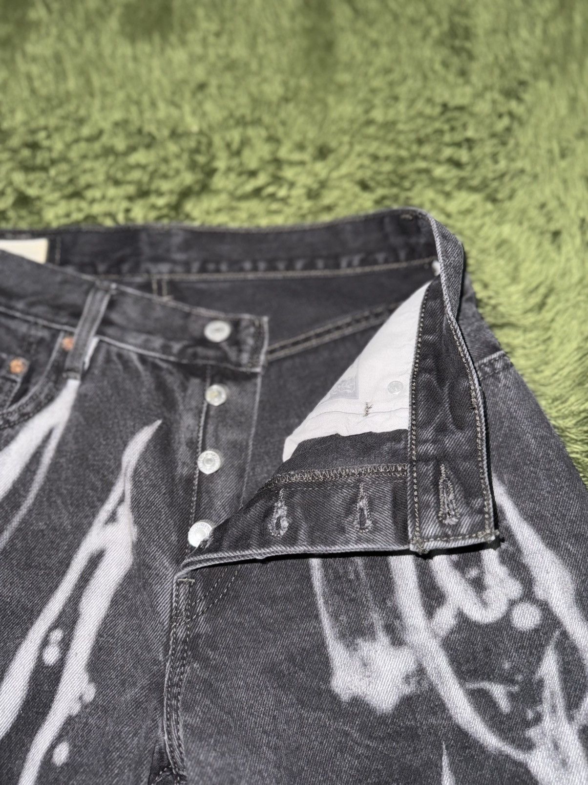 Levi's [W27] Levi’s x Barbie Ferreira 501 90s Premium Denim Pants Size US 27 - 3 Thumbnail
