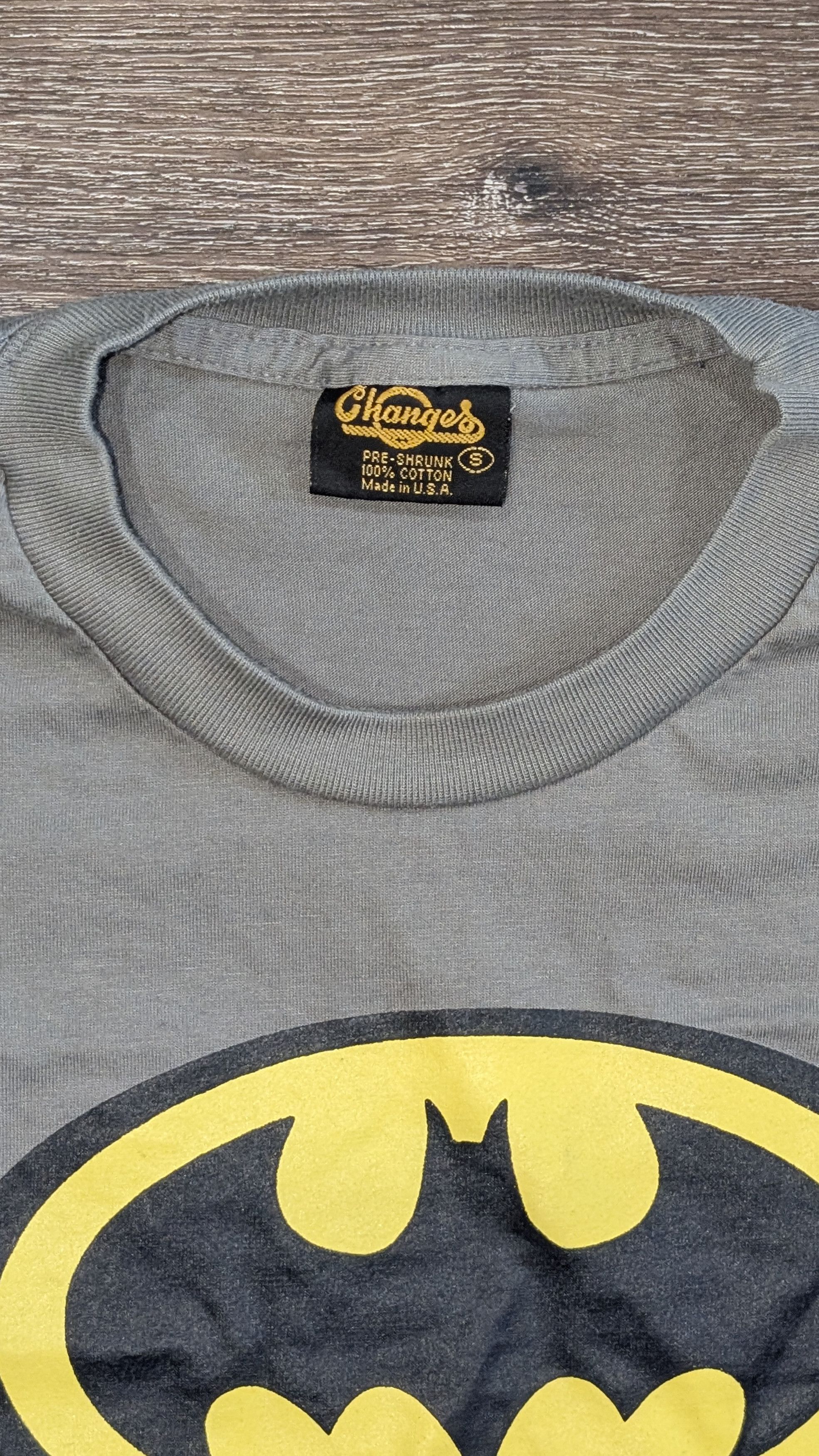 DC Comics Vintage Changes Batman comic book logo t-shirt - SIZE S Size US S / EU 44-46 / 1 - 3 Thumbnail