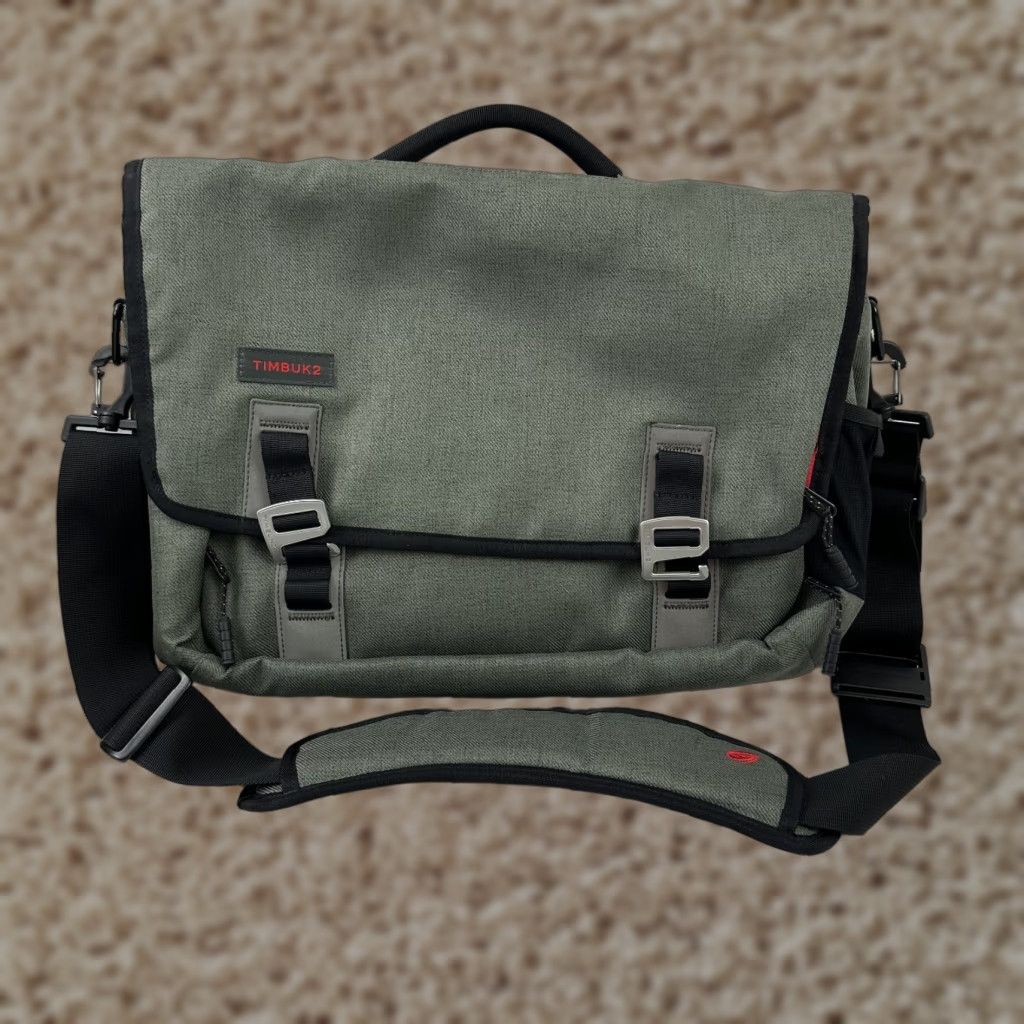 Olive Timbuk2 Messenger Bag Stuck In The Middle With You Medium Gray Nylon Business Travel Men in Grey