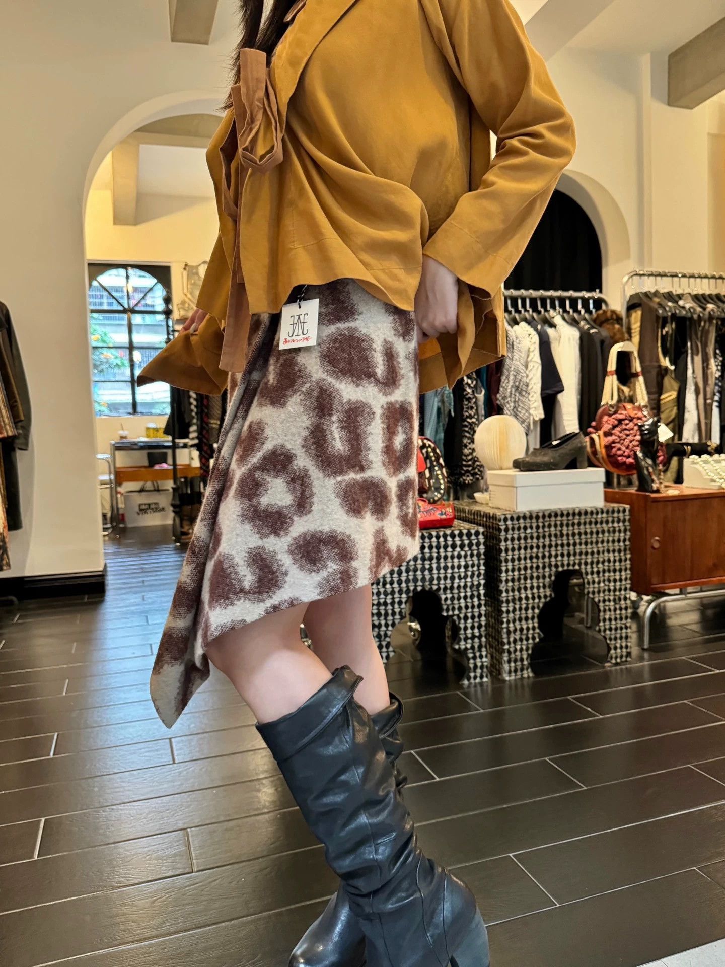 Vivienne Westwood Vivienne Westwood Leopard Wool Wrap Skirt 2 Vintage Size 26" / US 2 / IT 38 - 4 Thumbnail