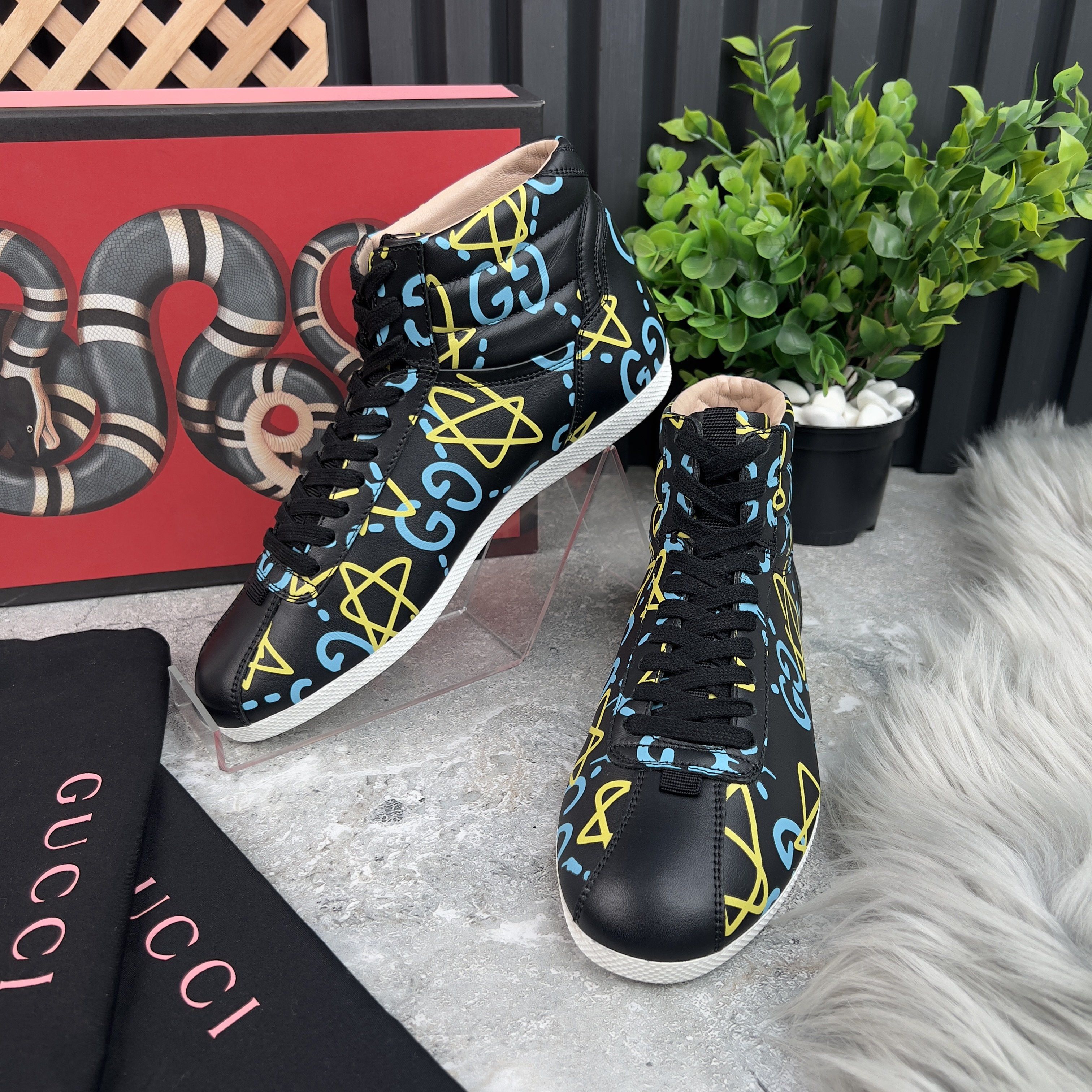Gucci Apollo Graffiti Ghost Stars High Top Sneakers Black Logo Size US 7.5 / IT 37.5 - 6 Thumbnail
