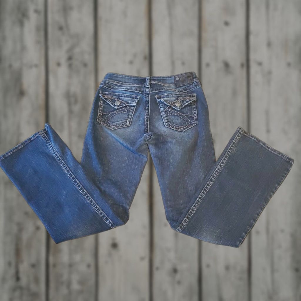 Silver Jeans Women's Bootcut Dark Wash Jeans Size 28