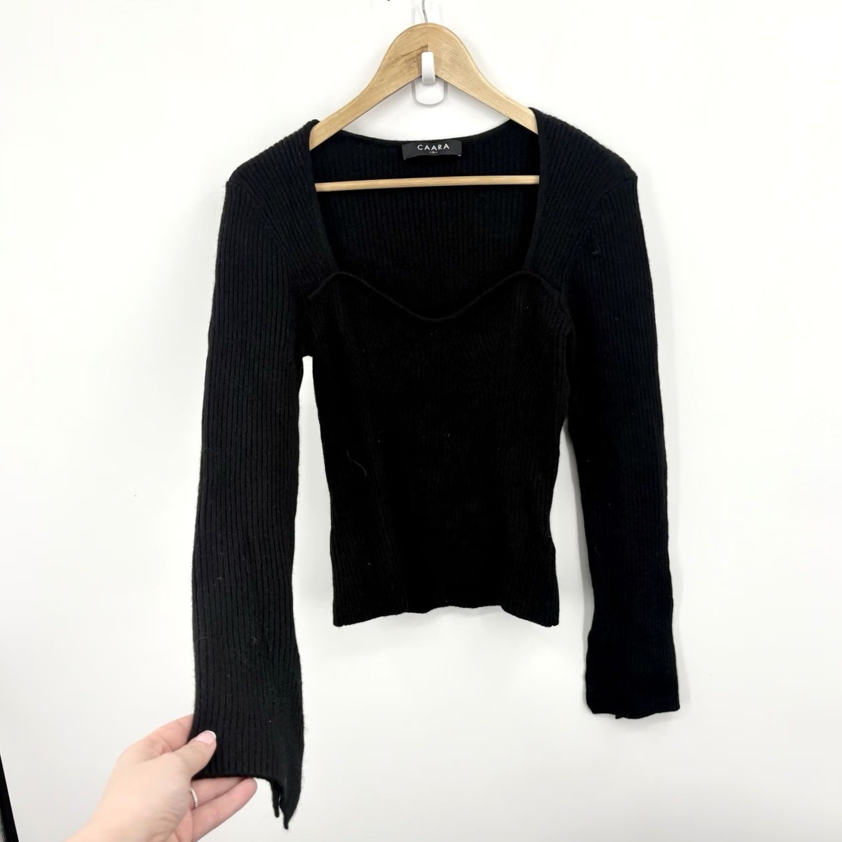 Vintage Caara Cashmere Sweater Women M Sweetheart Ribbed Quiet Luxury Soft Parisian Pullover Knit Black Long Sleeve Flared Sleeve Wool Blend Classic Preppy Size M / US 6-8 / IT 42-44 - 2 Thumbnail