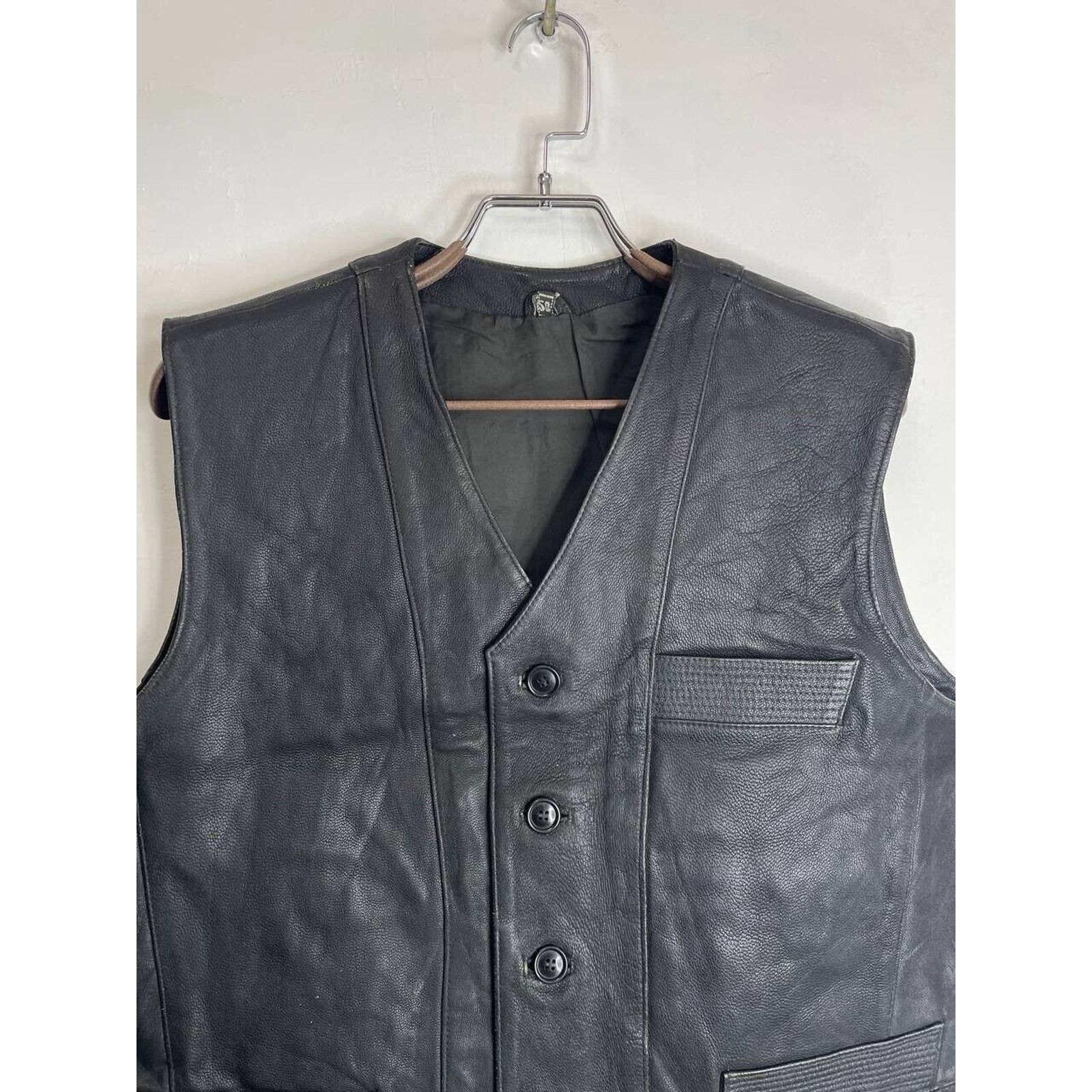 Vintage Vintage Black Patchwork Leather Vest Western Style Size M Size US M / EU 48-50 / 2 - 4 Thumbnail