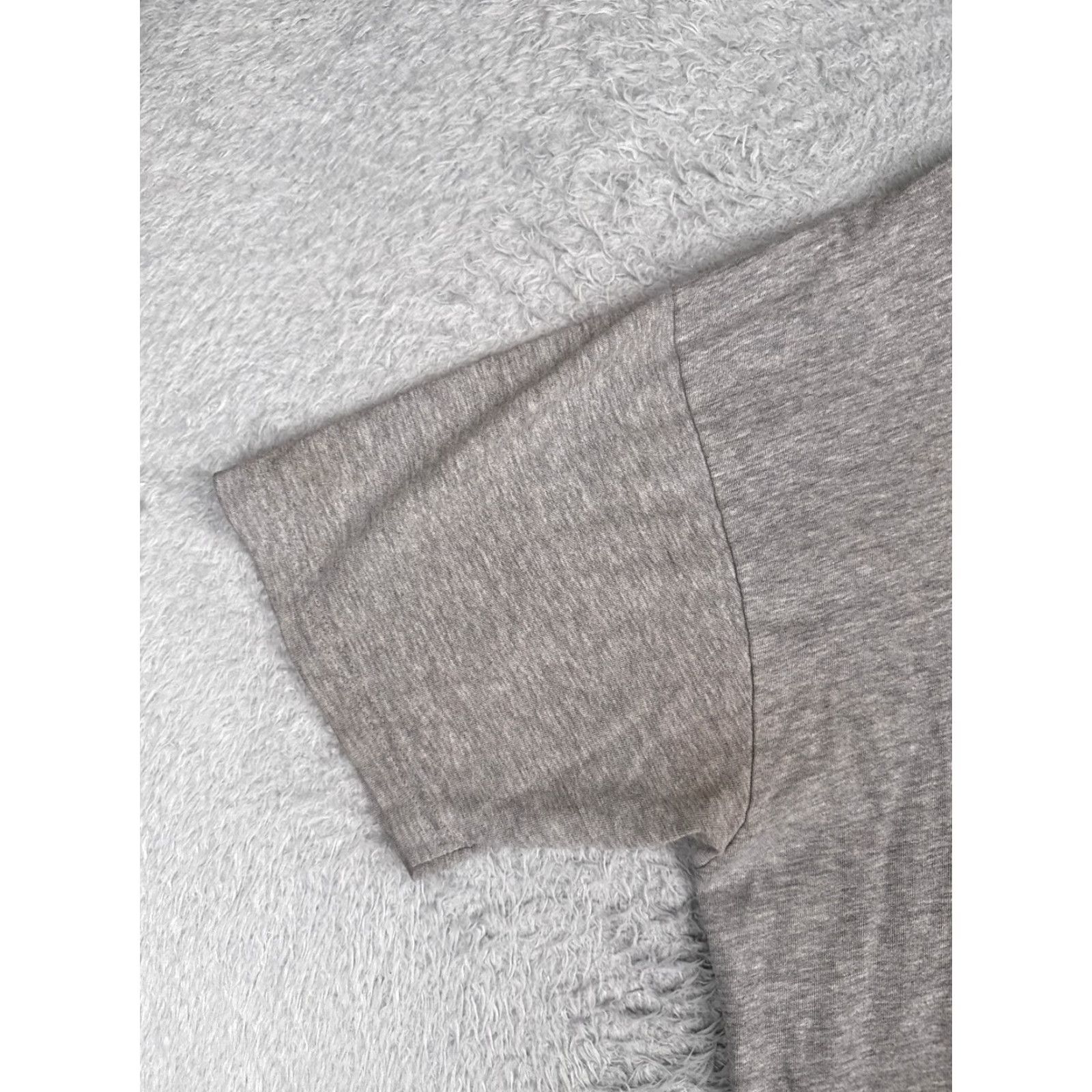 Tommy Hilfiger VINTAGE Tommy Hilfiger Jeans Shirt Men 2XL Gray Short Sleeve 100% Cotton Crew READ Size US XXL / EU 58 / 5 - 3 Thumbnail