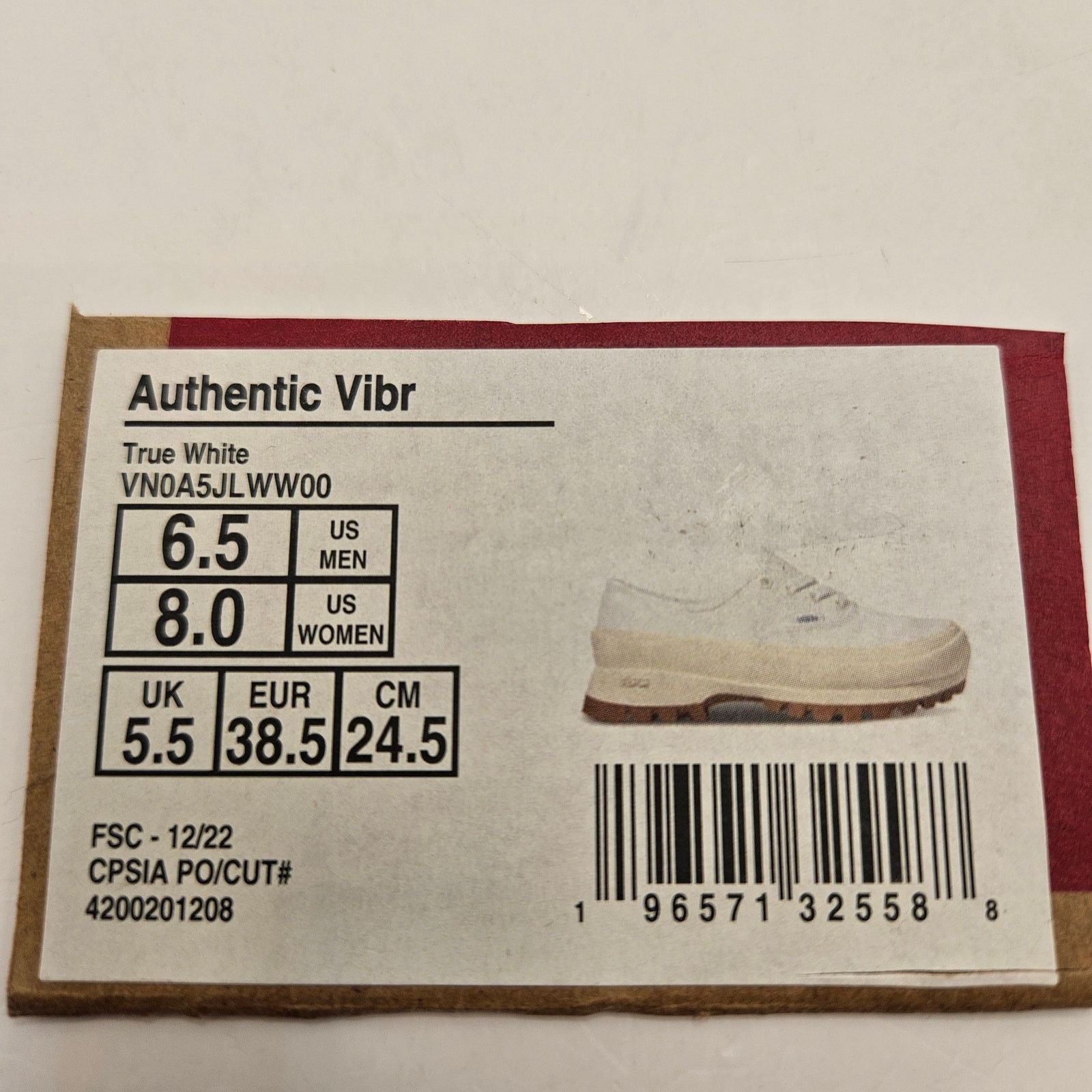 Vans VANS WOMEN'S 8 AUTHENTIC VIBRAM SOLE TRUE WHITE LOW TOP NWOB Size US 8 / IT 38 - 2 Thumbnail