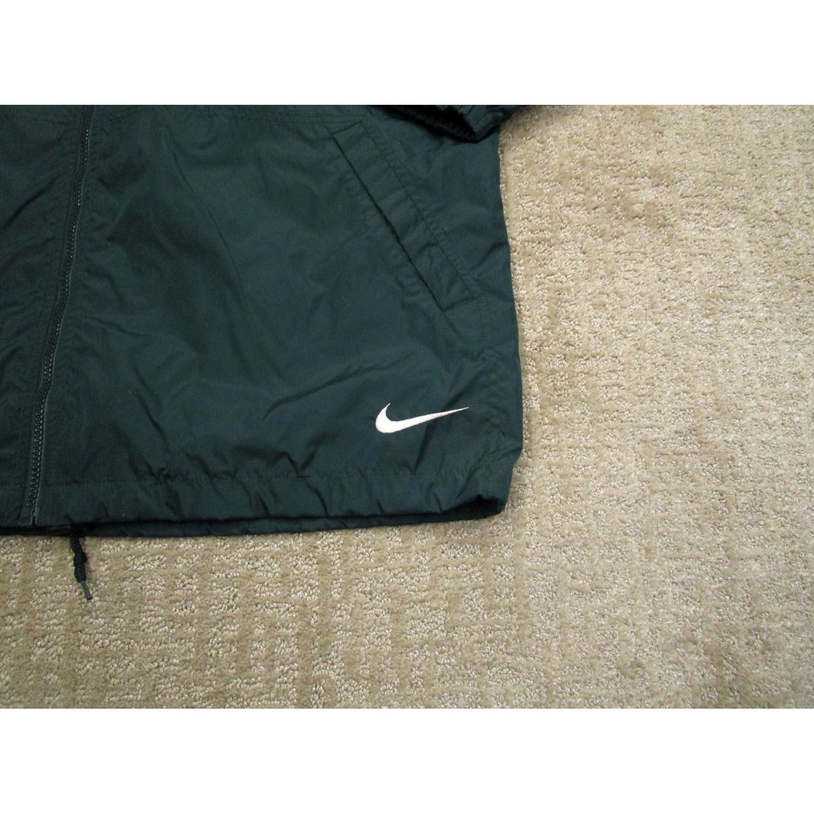 Nike Vintage Nike Jacket Men L Green Windbreaker 90s Logo Pockets Full Zip All Seasons Casual Sports Coat Size US L / EU 52-54 / 3 - 3 Thumbnail