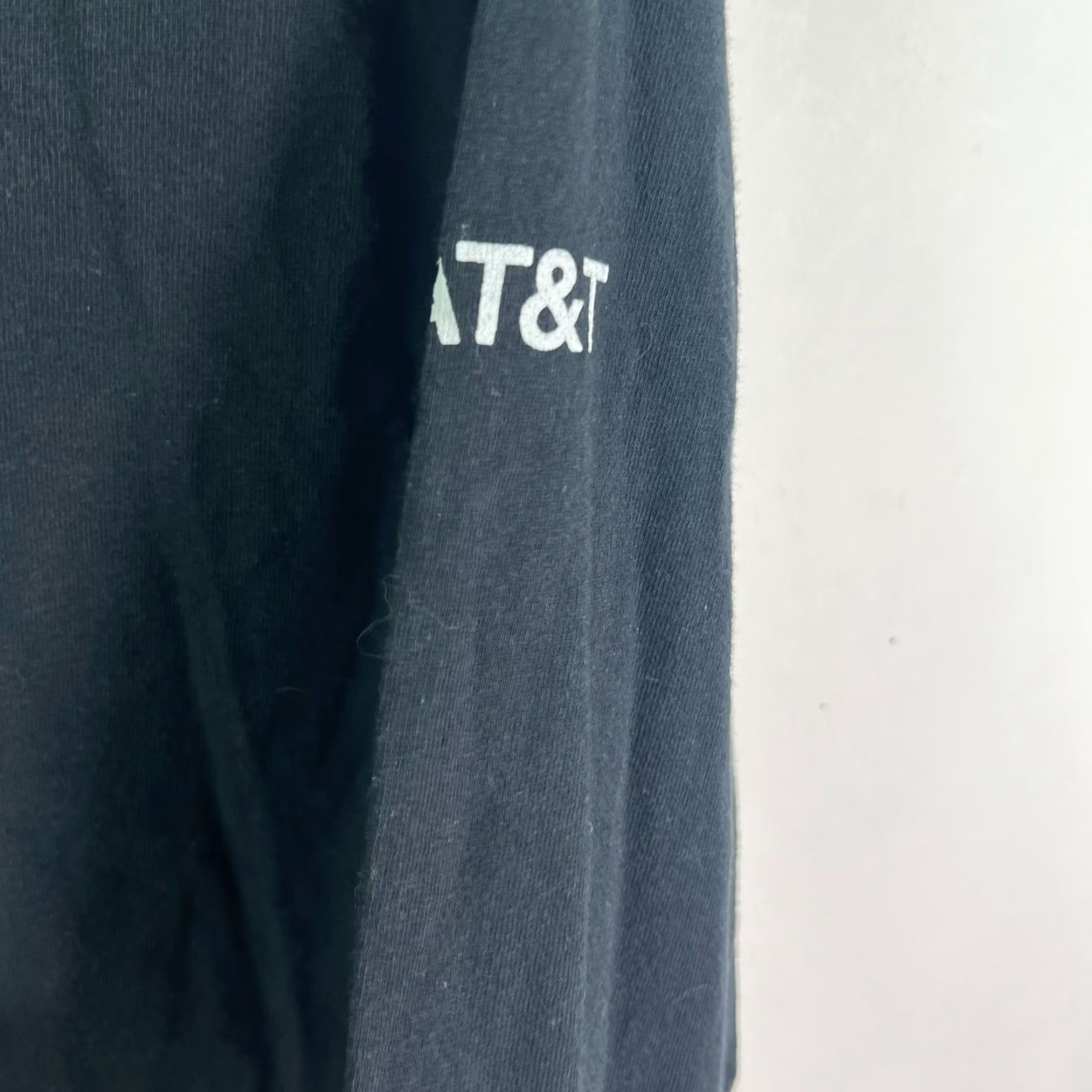 Vintage LG V60 Dual Screen Promo T-Shirt Adult L Black Long Sleeve Crew Neck Graphic Print LG Logo Men Shirt Size US L / EU 52-54 / 3 - 5 Thumbnail