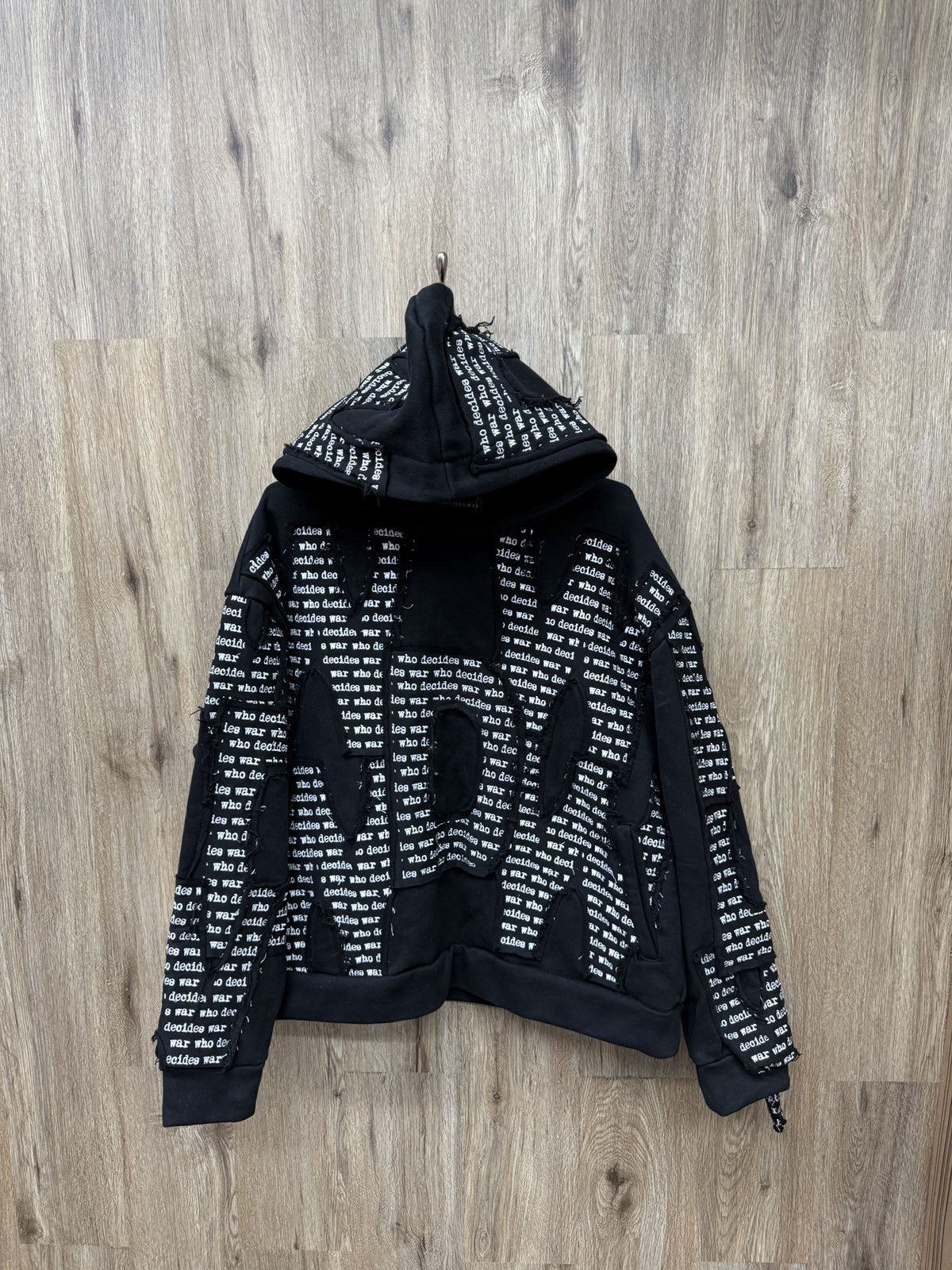 Who Decides War Who Decides War Black Hoodie Size US S / EU 44-46 / 1 - 1 Thumbnail