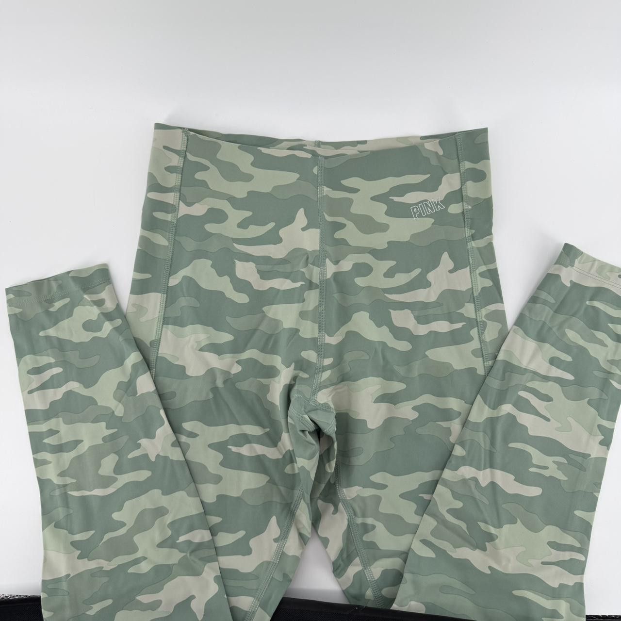 Victoria's Secret Victoria's Secret PINK green camo leggings medium Size 30" / US 8 / IT 44 - 1 Thumbnail