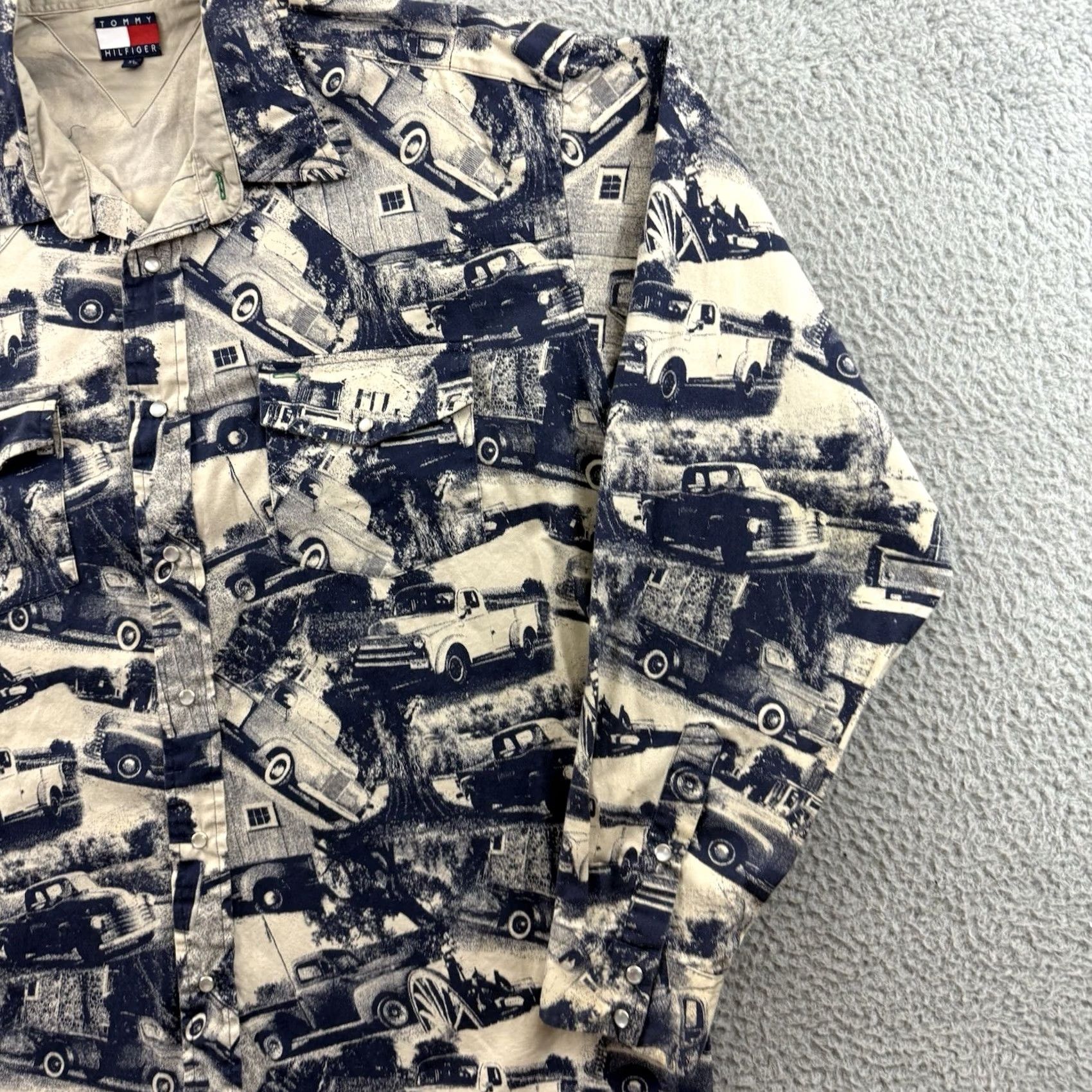 Tommy Hilfiger VINTAGE Tommy Hilfiger Shirt Men XL Car Print 90s Classic Pearl Snap Long Sleeve Size US XL / EU 56 / 4 - 5 Thumbnail