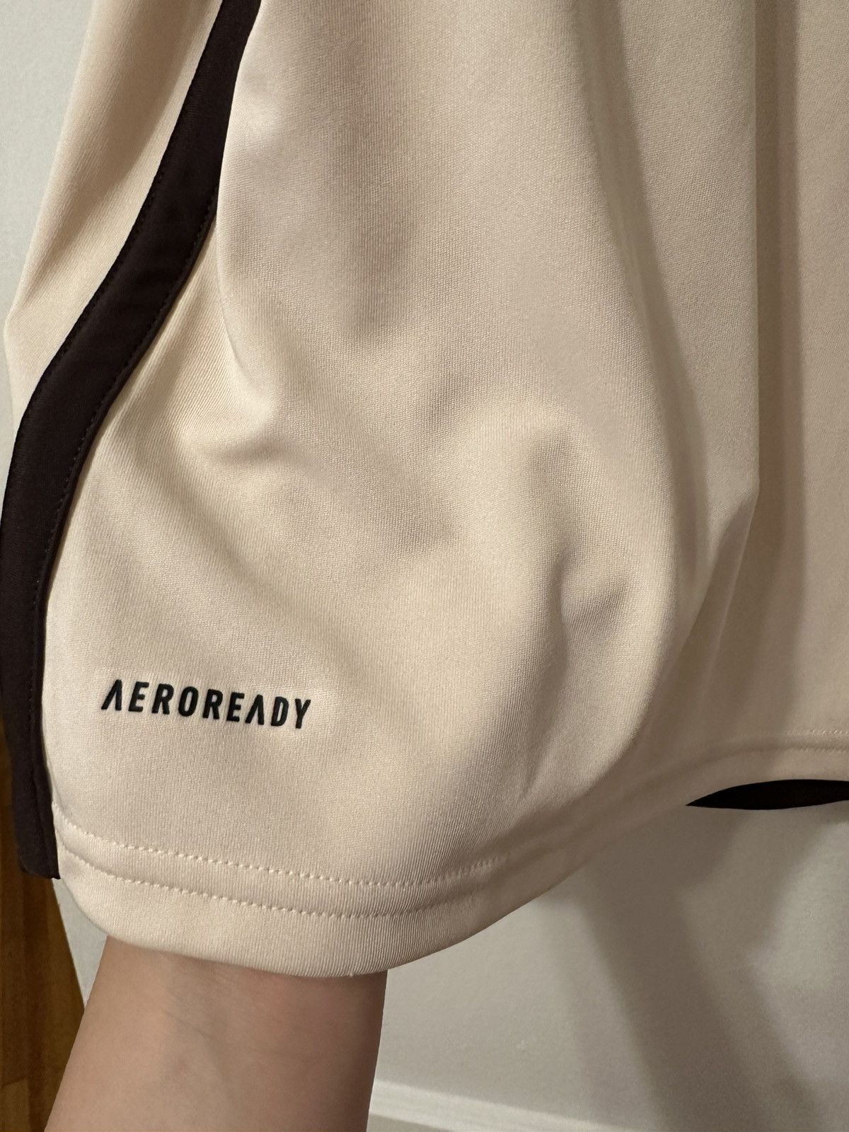 Adidas Men's Tan LAFC 2024 Archive Replica Jersey Size US L / EU 52-54 / 3 - 3 Thumbnail