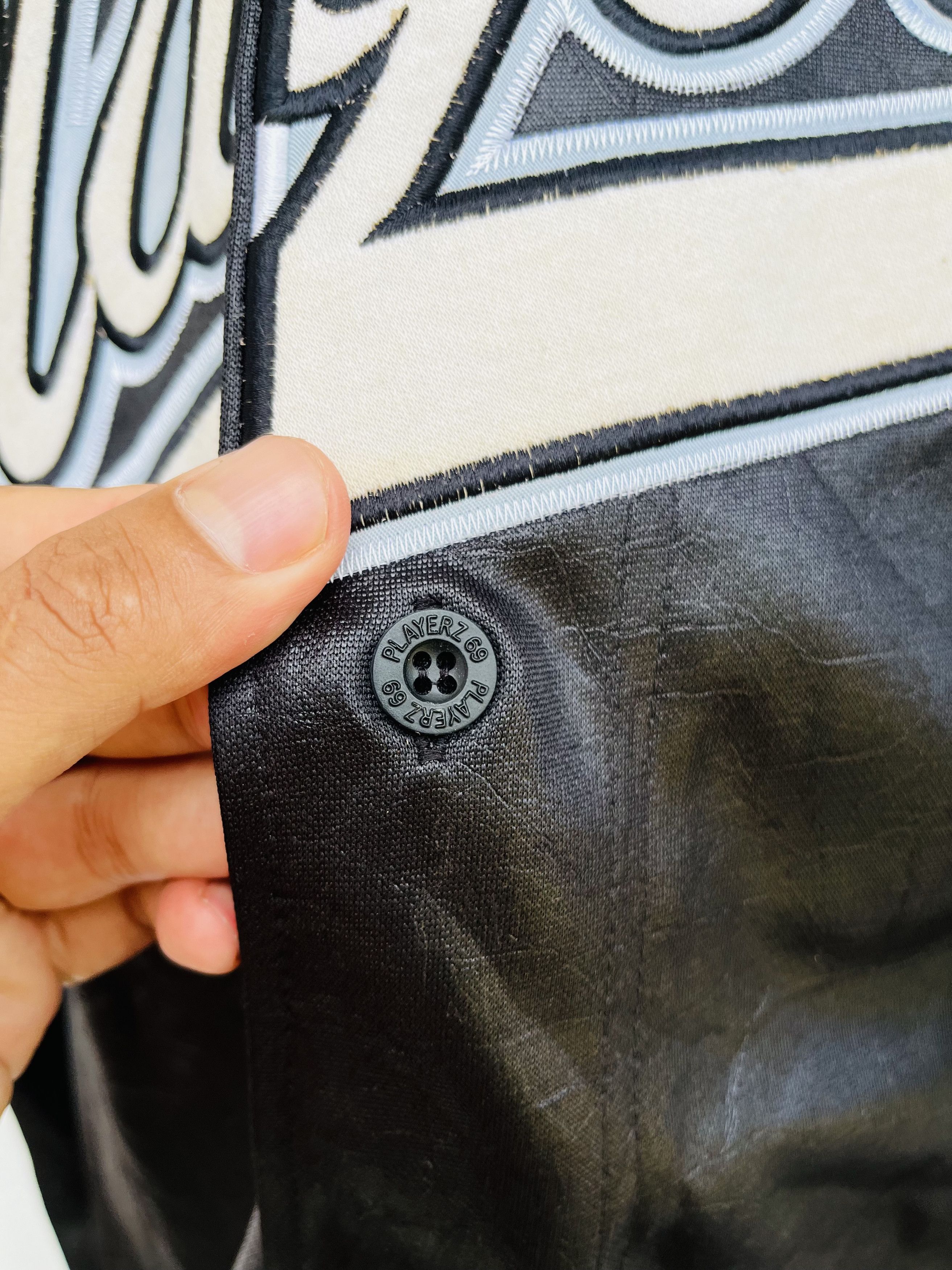 Japanese Brand Vintage Playerz 69 Hip Hop Streetwear Fashion Style Size US XL / EU 56 / 4 - 7 Thumbnail