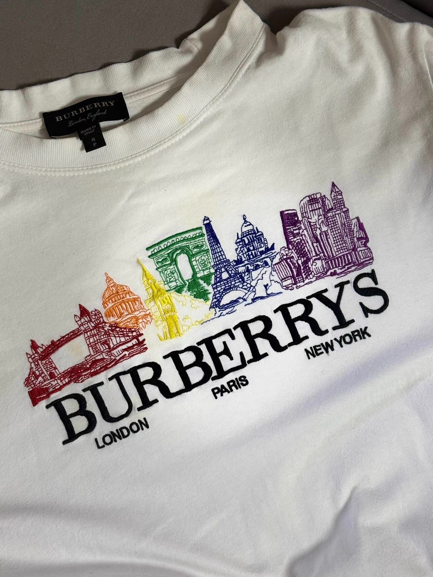 Burberry Burberry London City Limited Edition ShortSleeveT-shirt Ｑ20 Size US S / EU 44-46 / 1 - 3 Thumbnail