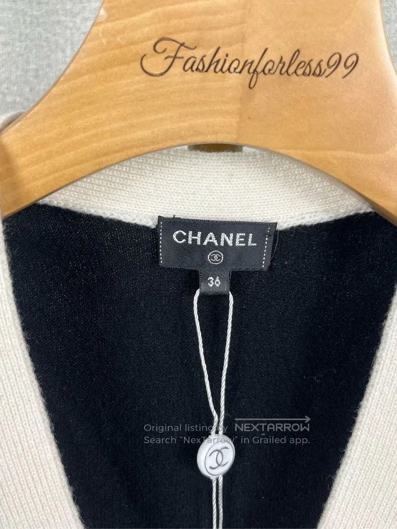 Chanel Chanel White Printed Knit Jacket. Size US XS / EU 42 / 0 - 4 Thumbnail