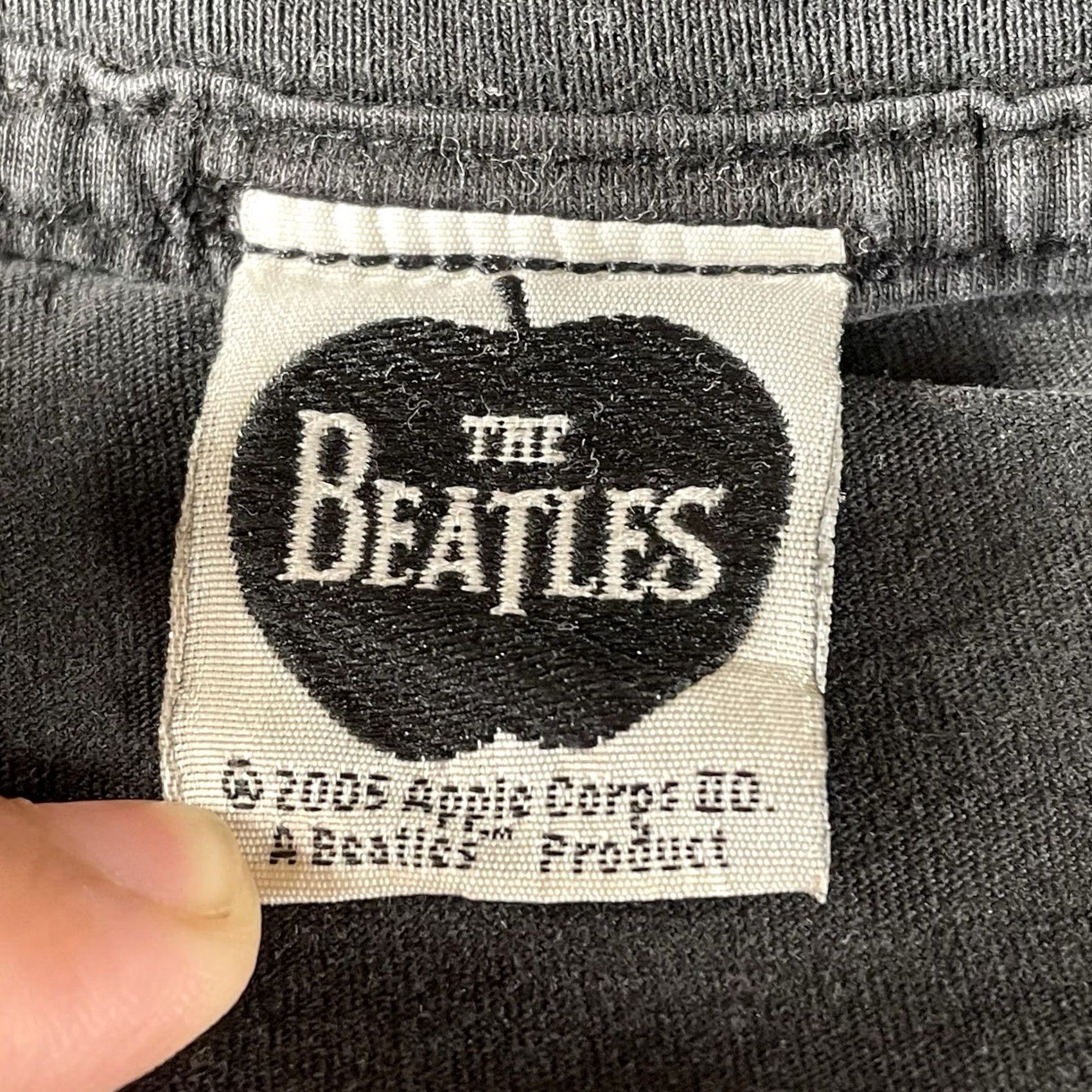 Apple VINTAGE The Beatles Abbey Road Shirt Mens Large Black 2005 Apple Corps Size US L / EU 52-54 / 3 - 4 Thumbnail
