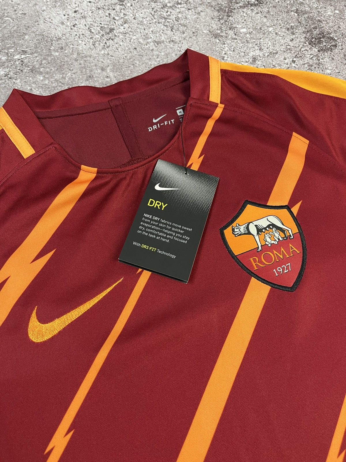 Nike Nike AS Roma 2017-18 Training Soccer Shirt Jersey Size US M / EU 48-50 / 2 - 4 Thumbnail