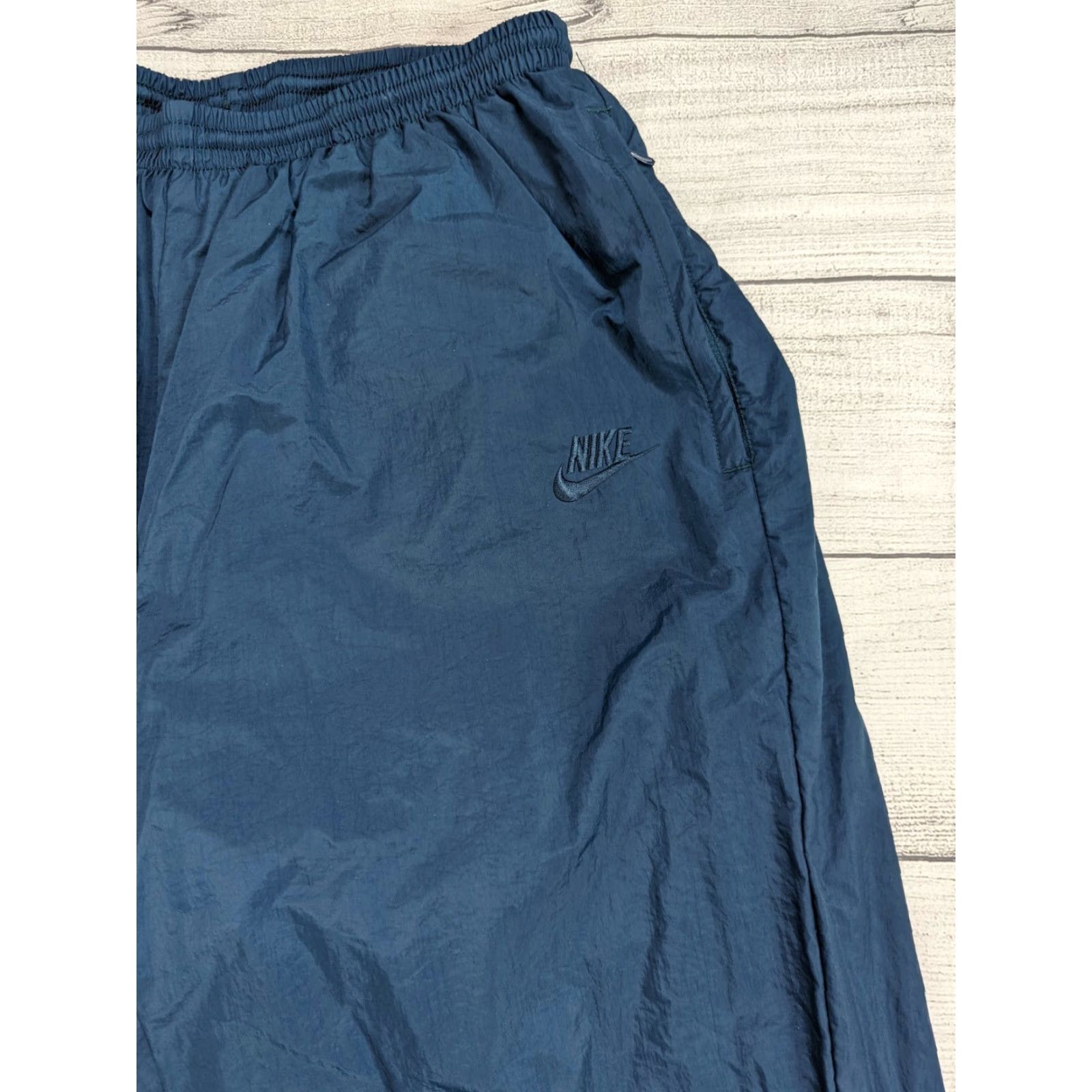 Nike VINTAGE Nike Windbreaker Pants Zip Ankles White Tag L Women’s 90s Blue Size 36" / US 14 / IT 50 - 2 Thumbnail