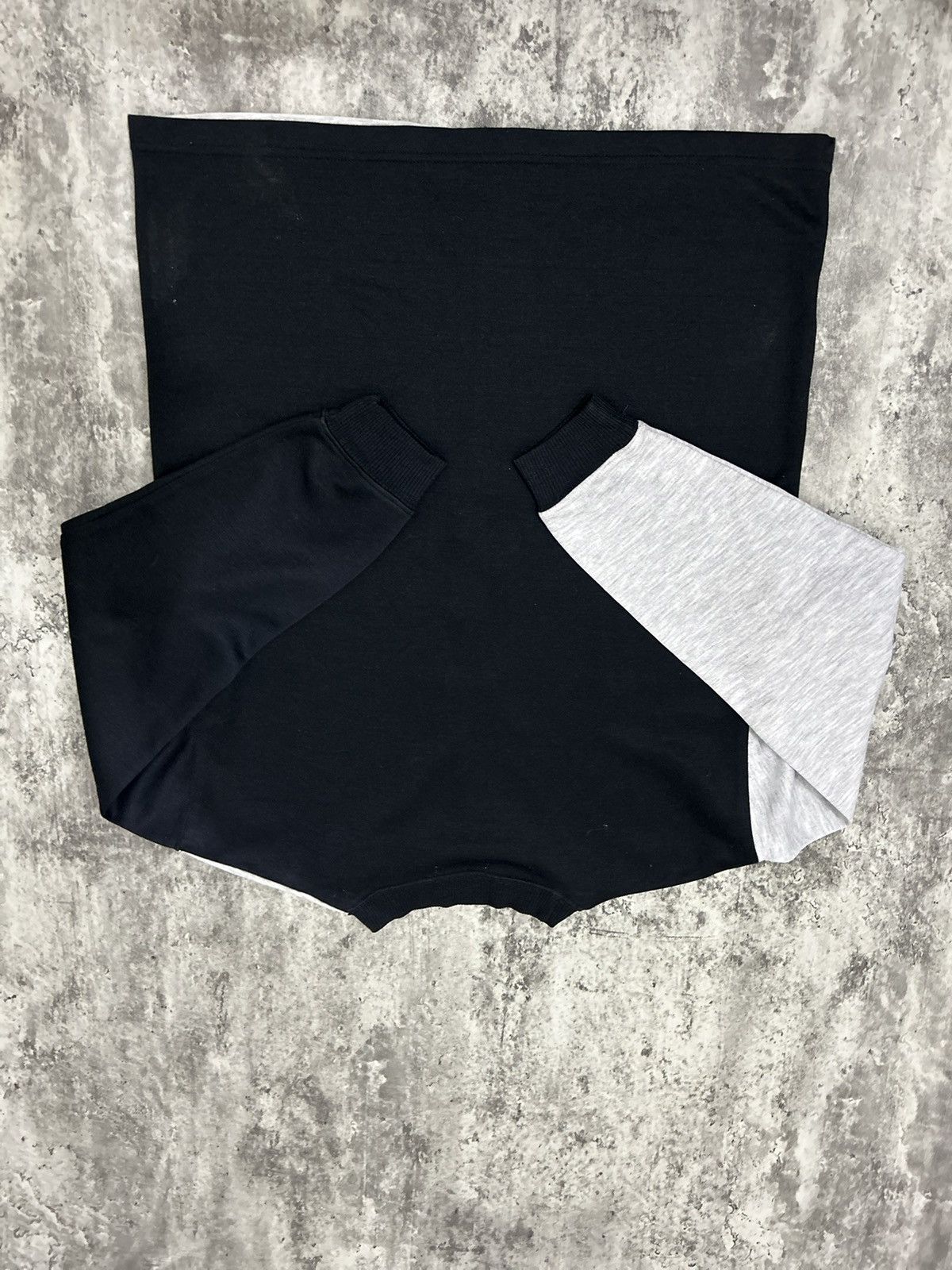 Yves Saint Laurent Vintage Yvessaintlaurent Big Logo two tone Long sleve Size US M / EU 48-50 / 2 - 3 Thumbnail
