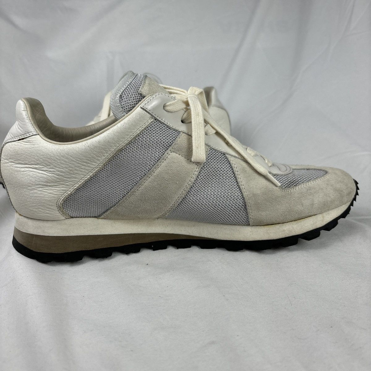 Maison Margiela 22 Retro Runner Low. White & Gray S37WS0347 EU 42 US 9 Size US 9 / EU 42 - 2 Thumbnail