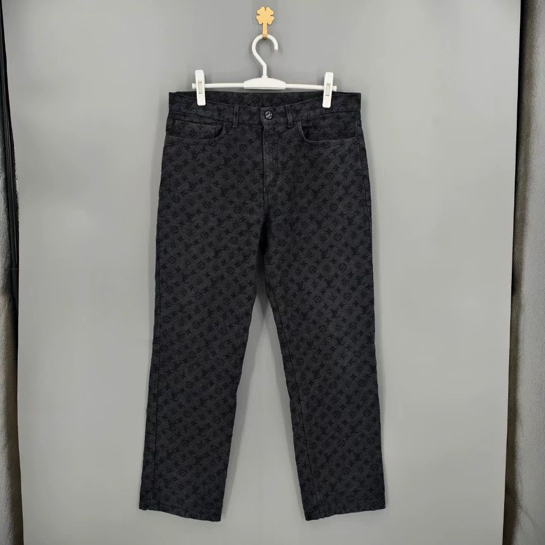 Louis Vuitton LOUIS VUITTON LV NBA Collaboration Monogram All-Logo Jeans Size US 34 / EU 50 - 1 Thumbnail