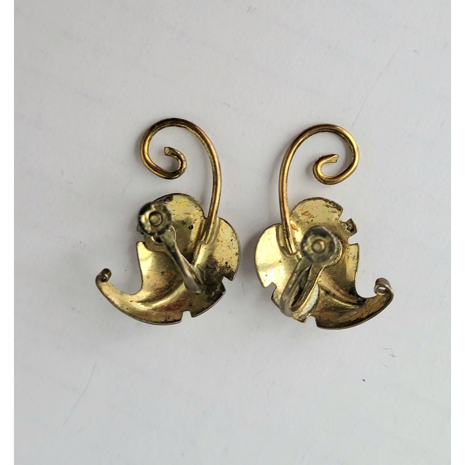 Other Antique Sterling Leaf Earrings Gold Plate Screw On 1940s Size ONE SIZE - 5 Thumbnail
