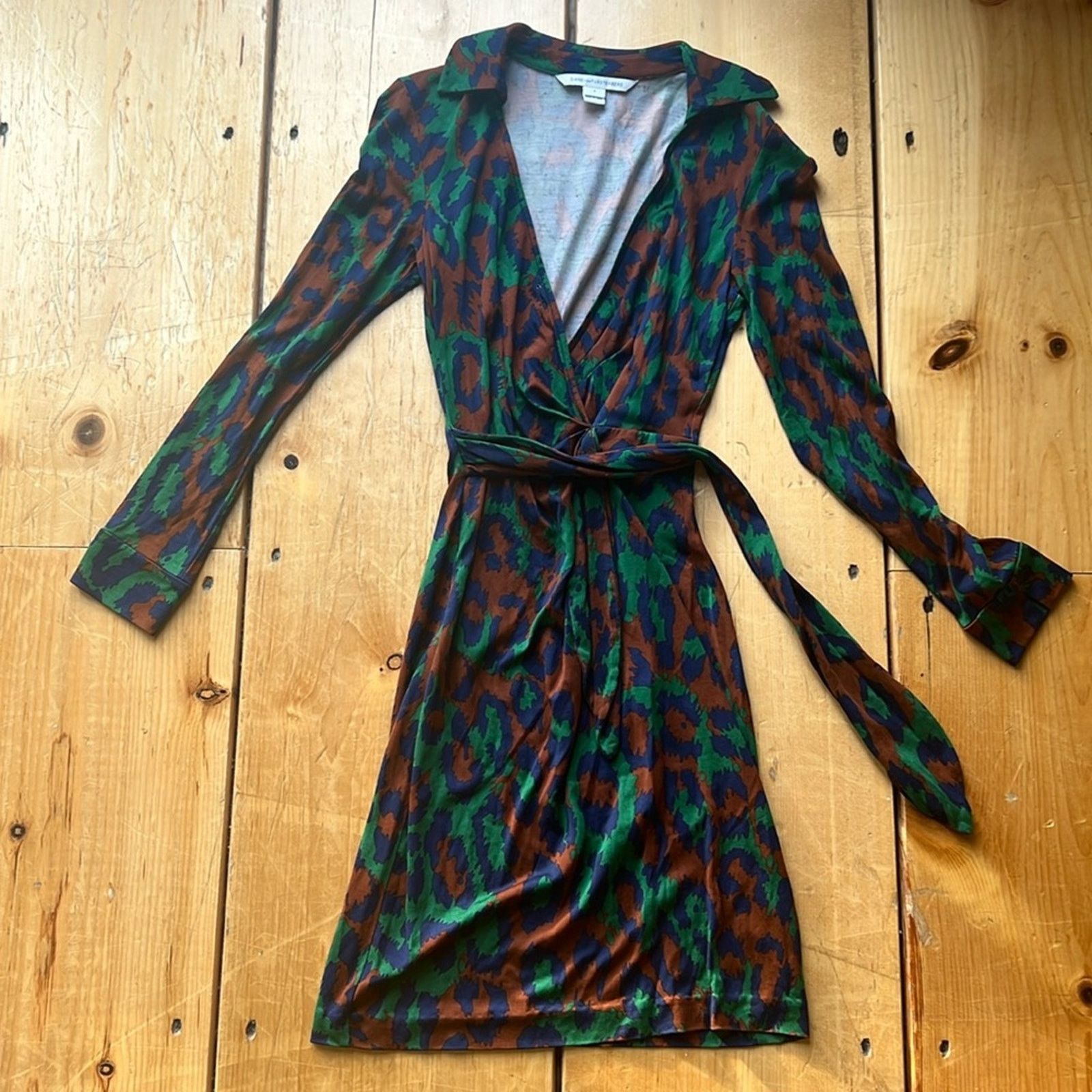 Diane von Furstenberg NWT DVF Amelia Halter wrap dress | Grailed