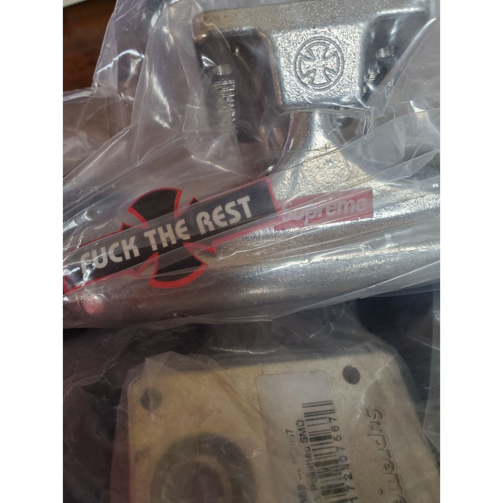 Supreme Supreme FW22 Silver Independent Trucks Size 129 Size ONE SIZE - 3 Thumbnail