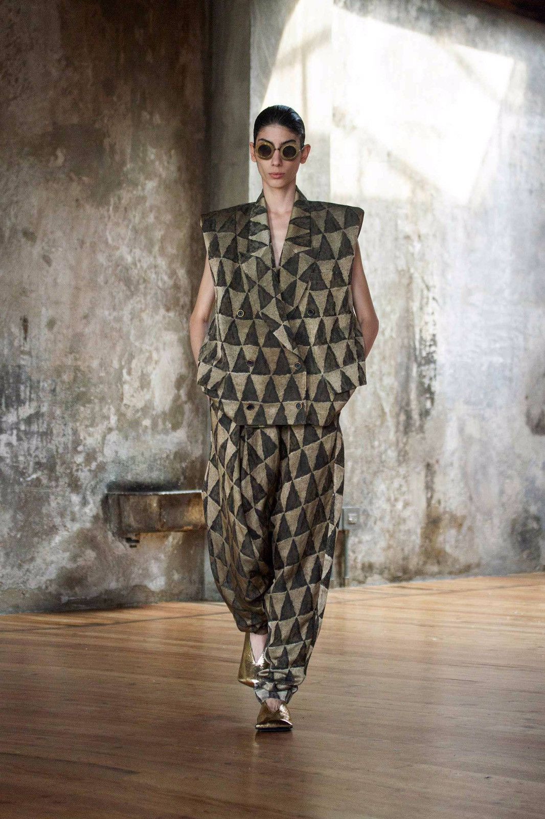 Uma Wang UMA WANG Spring Summer 2023 Kumera Linen Vest Jacket M Size M / US 6-8 / IT 42-44 - 1 Thumbnail