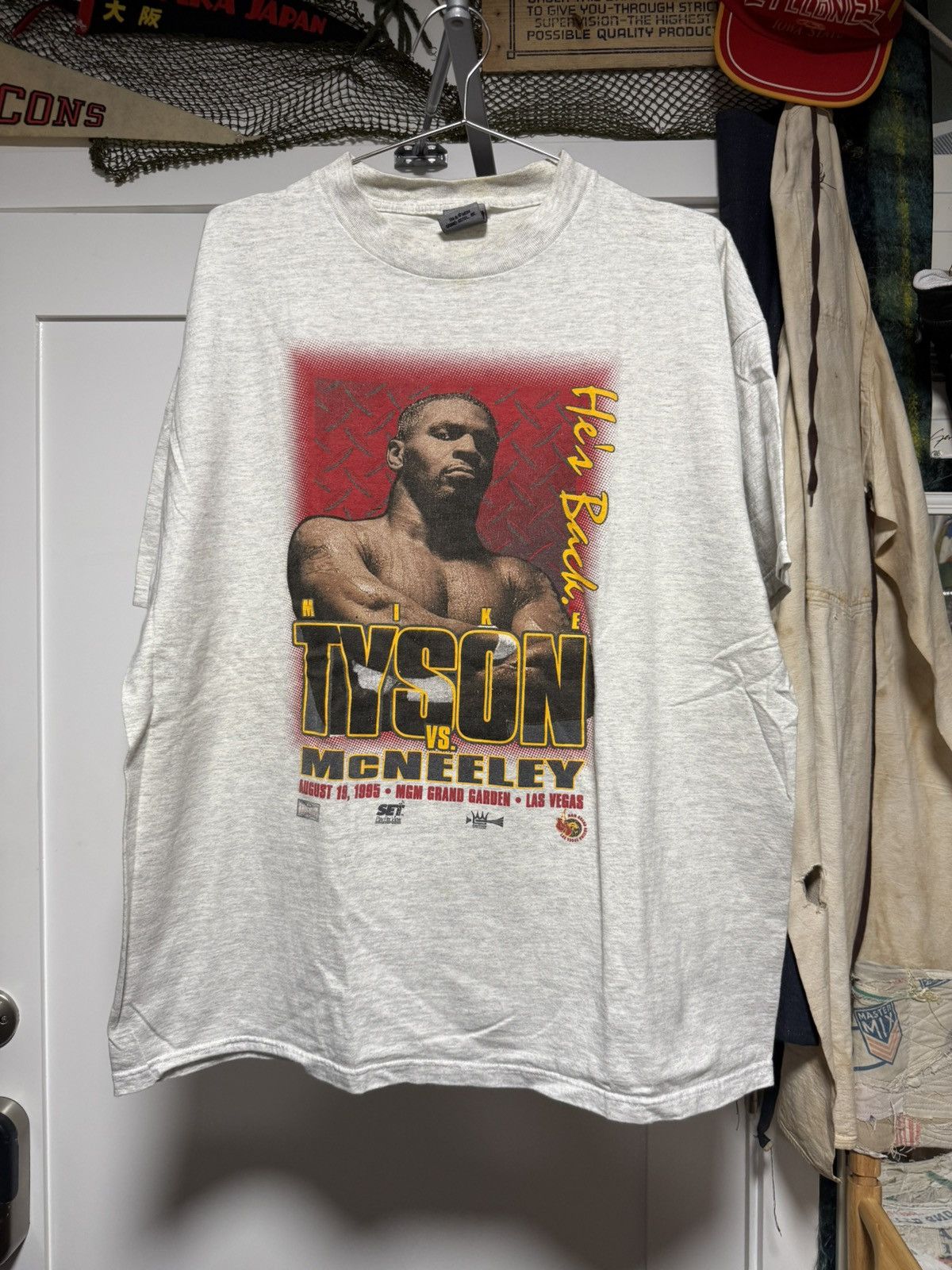 Vintage 1995 Mike Tyson VS. McNeely “He’s Back” Shirt Size US XXL / EU 58 / 5 - 1 Thumbnail