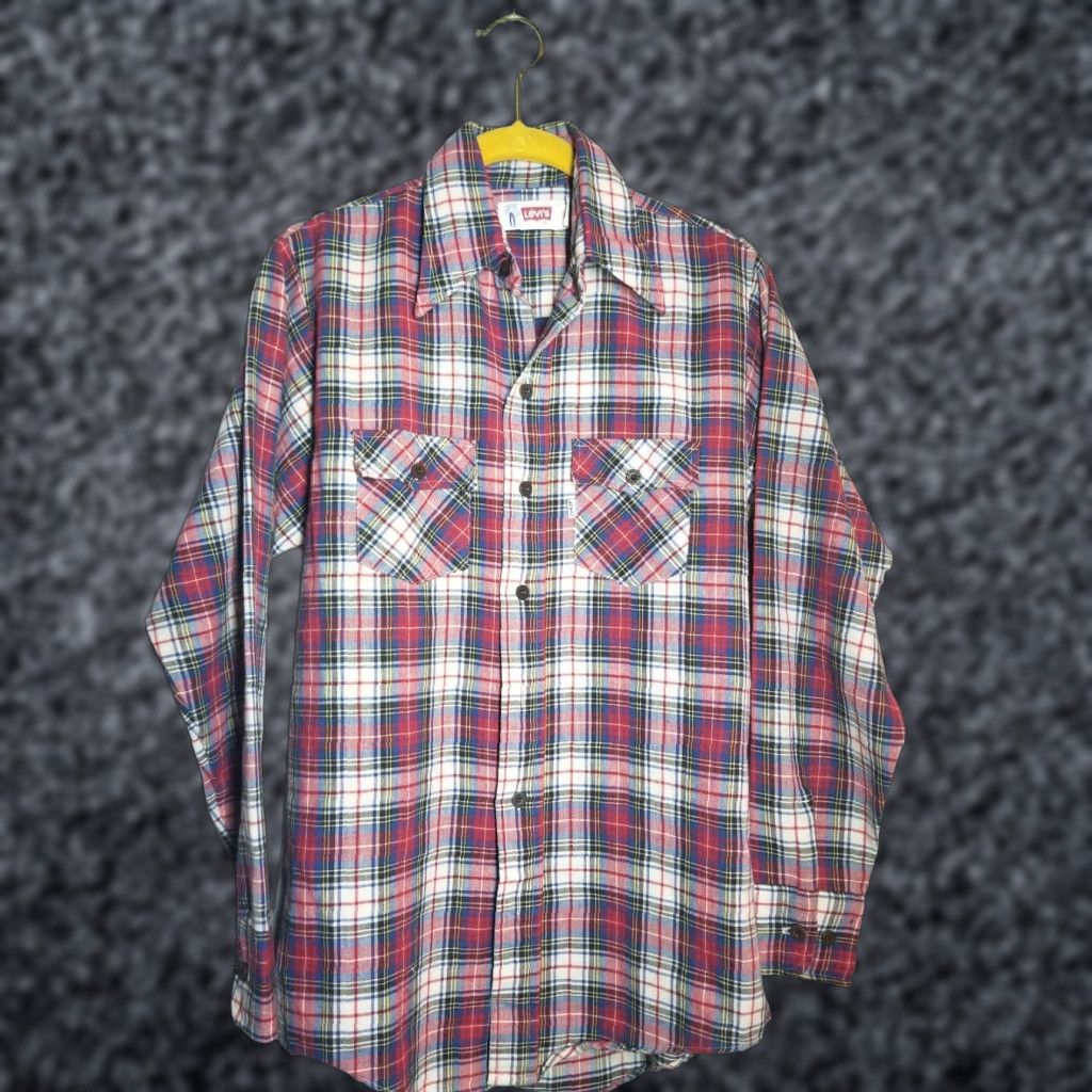 Levi's VINTAGE Levi's Flannel Button-Down Shirt Adult Medium Red Plaid 80s USA Mens 20 Size US XXL / EU 58 / 5 - 1 Thumbnail