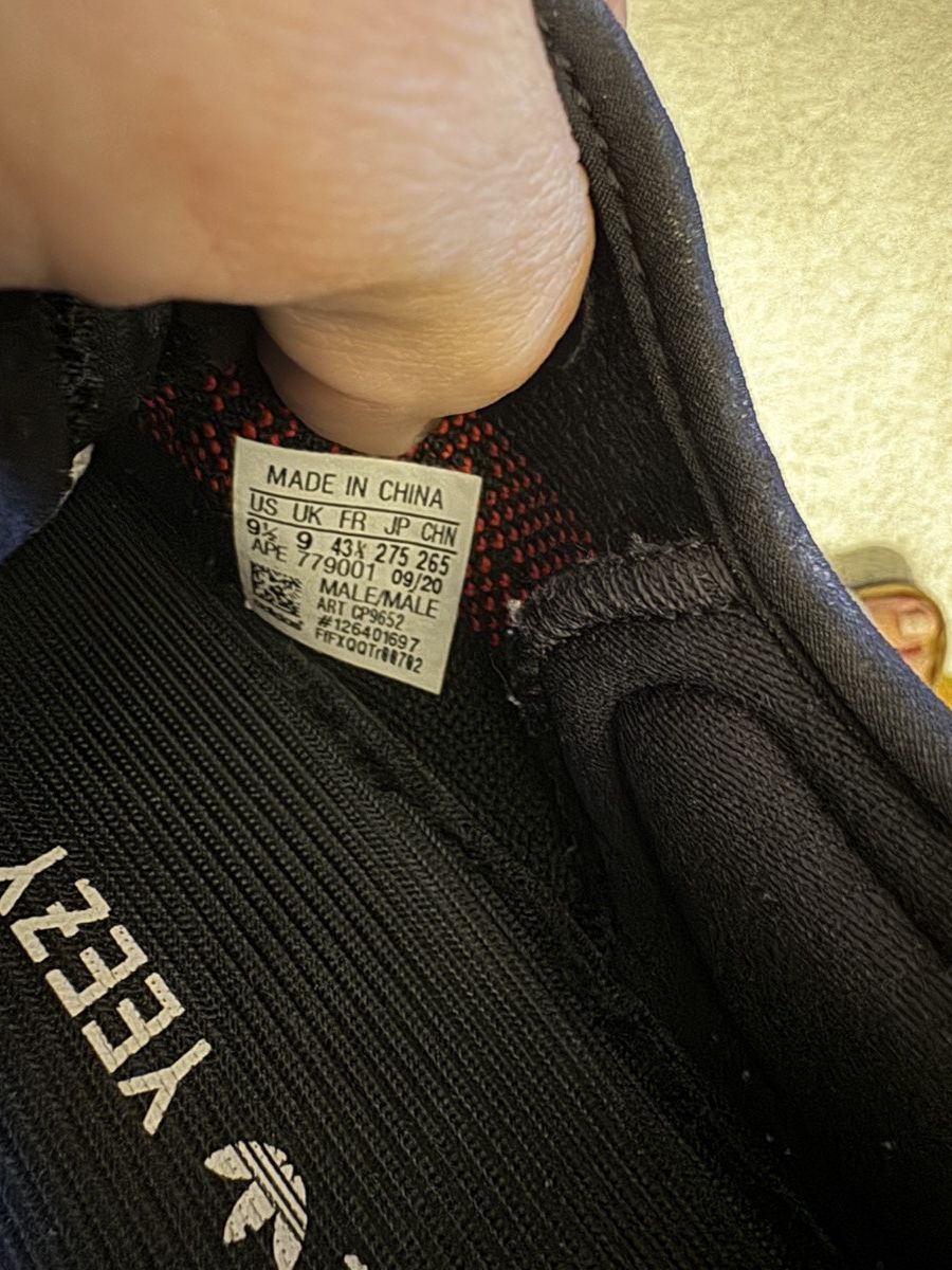 Yeezy Yeezy Boost 350 Black V2 Bred Size US 9.5 / EU 42-43 - 6 Thumbnail